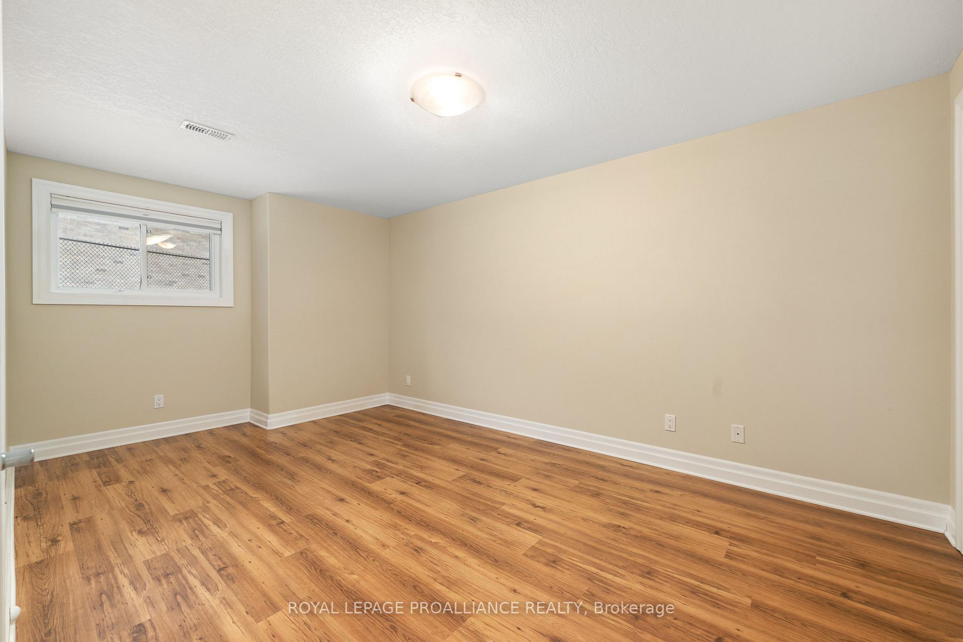 Photo 33 of 27 Boyce Court, Belleville, Belleville Ward — HOMEH
