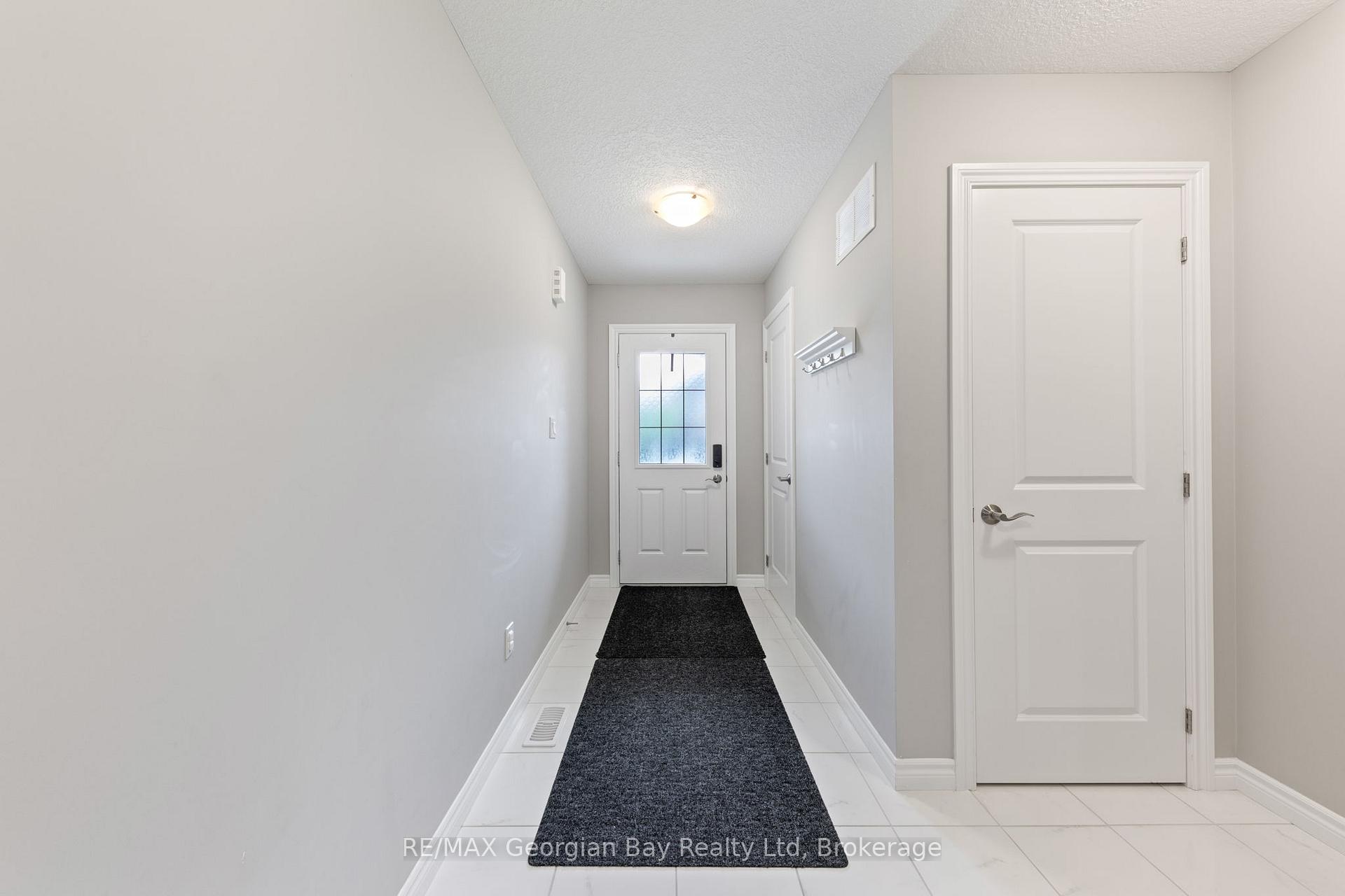 Photo 2 of 964 Wright Drive, Midland — HOMEH