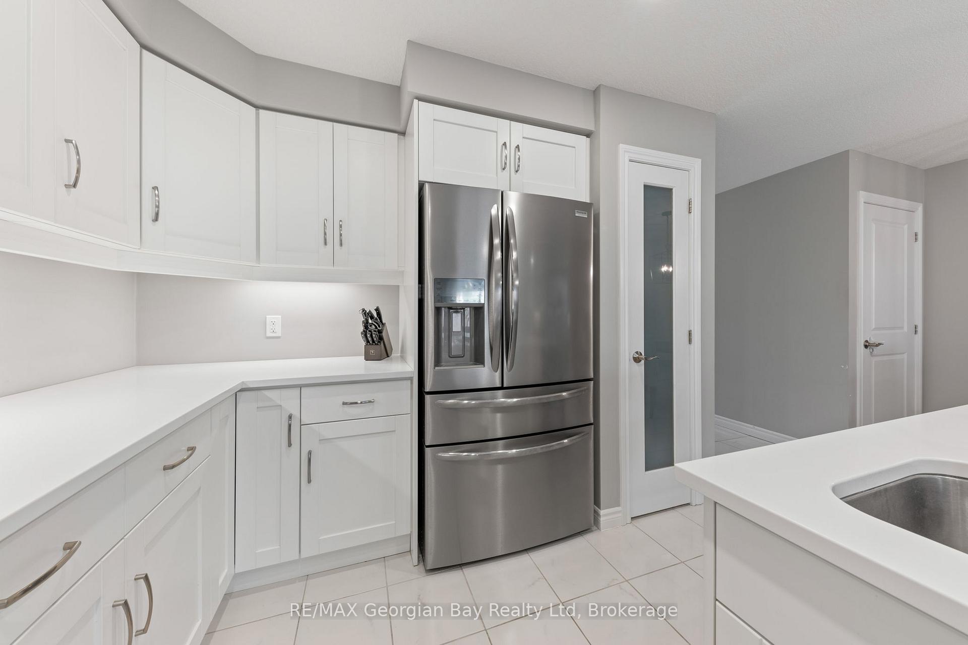 Photo 7 of 964 Wright Drive, Midland — HOMEH