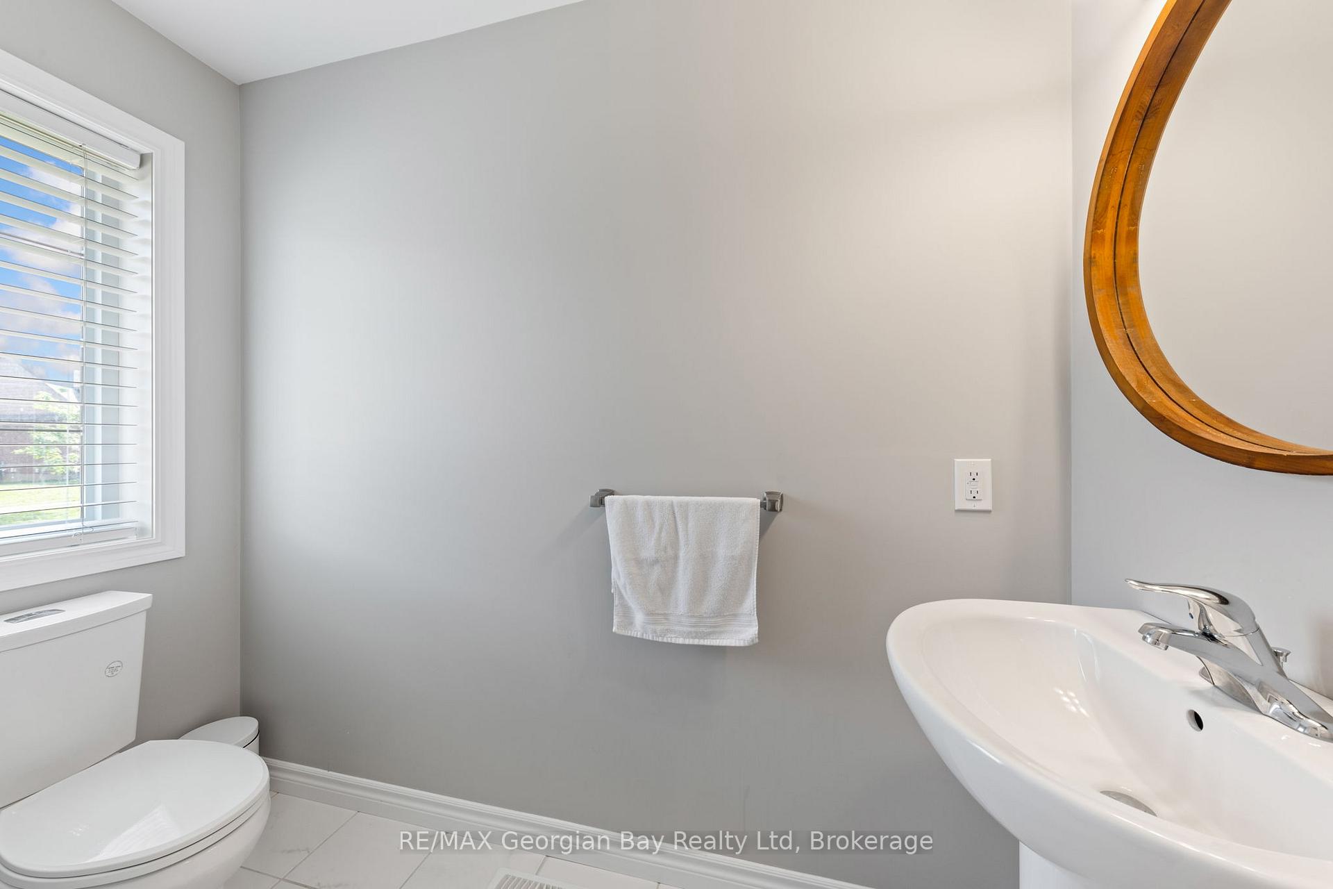 Photo 15 of 964 Wright Drive, Midland — HOMEH
