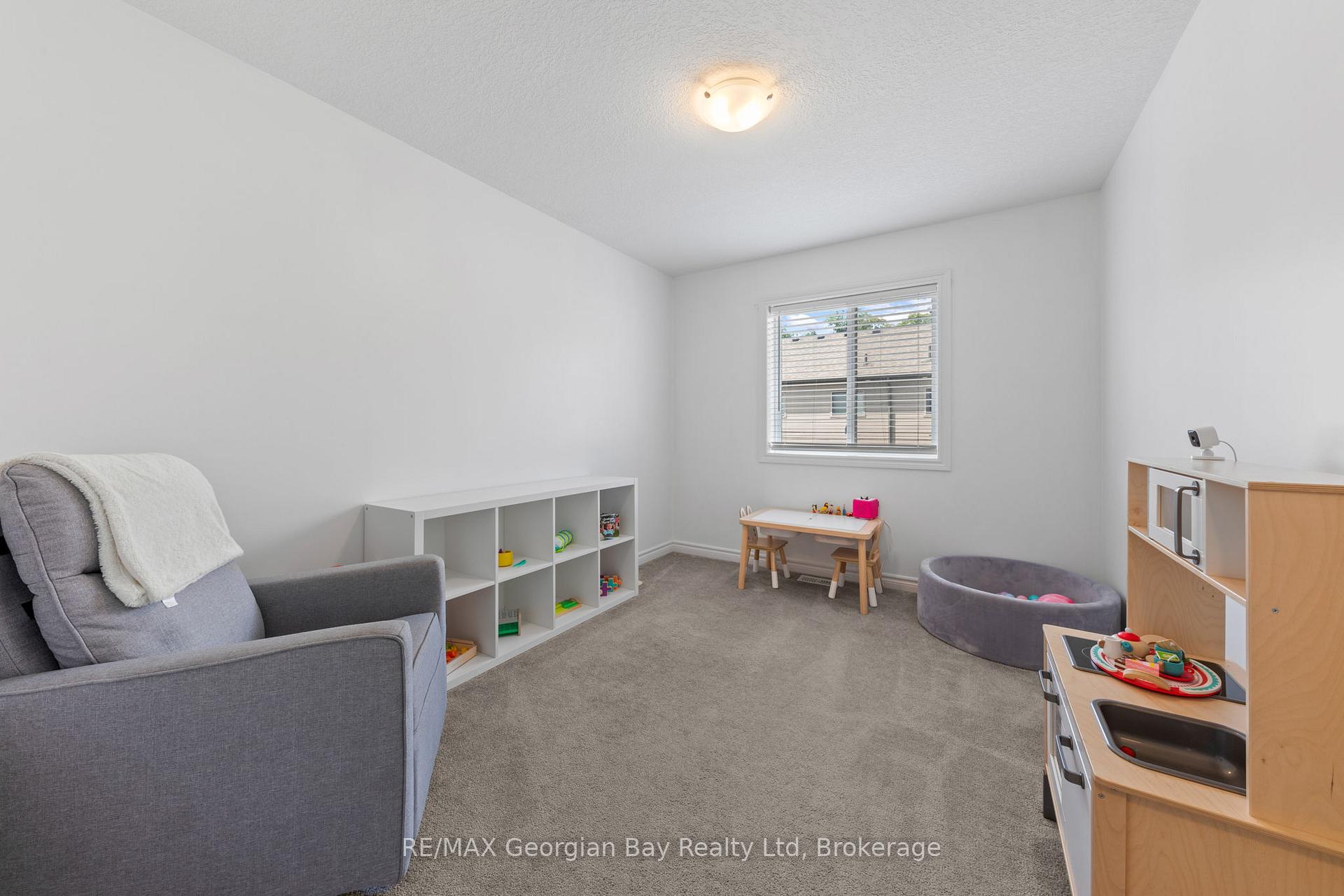 Photo 39 of 964 Wright Drive, Midland — HOMEH