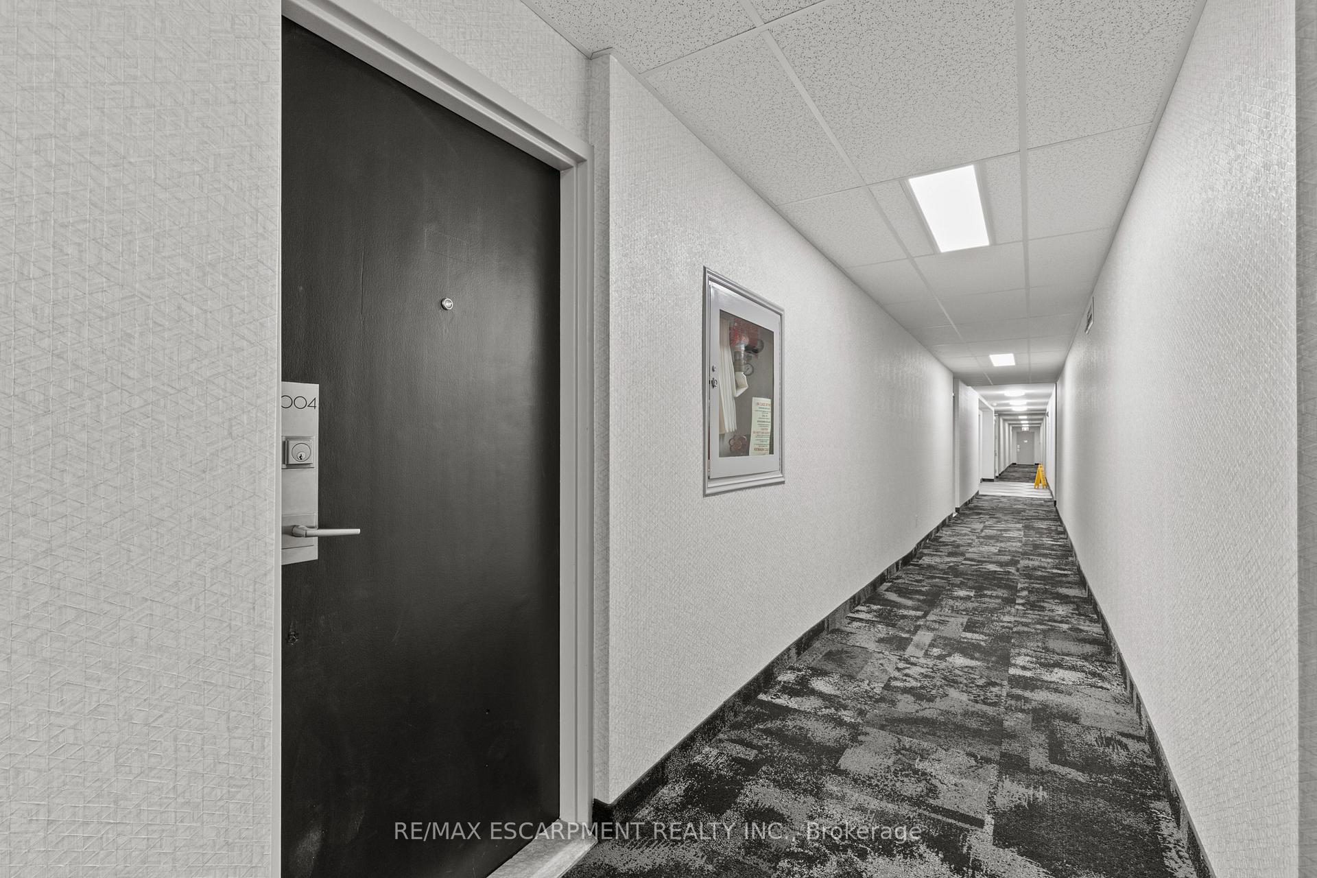 Photo of Unit 1004, 359 Geneva Street