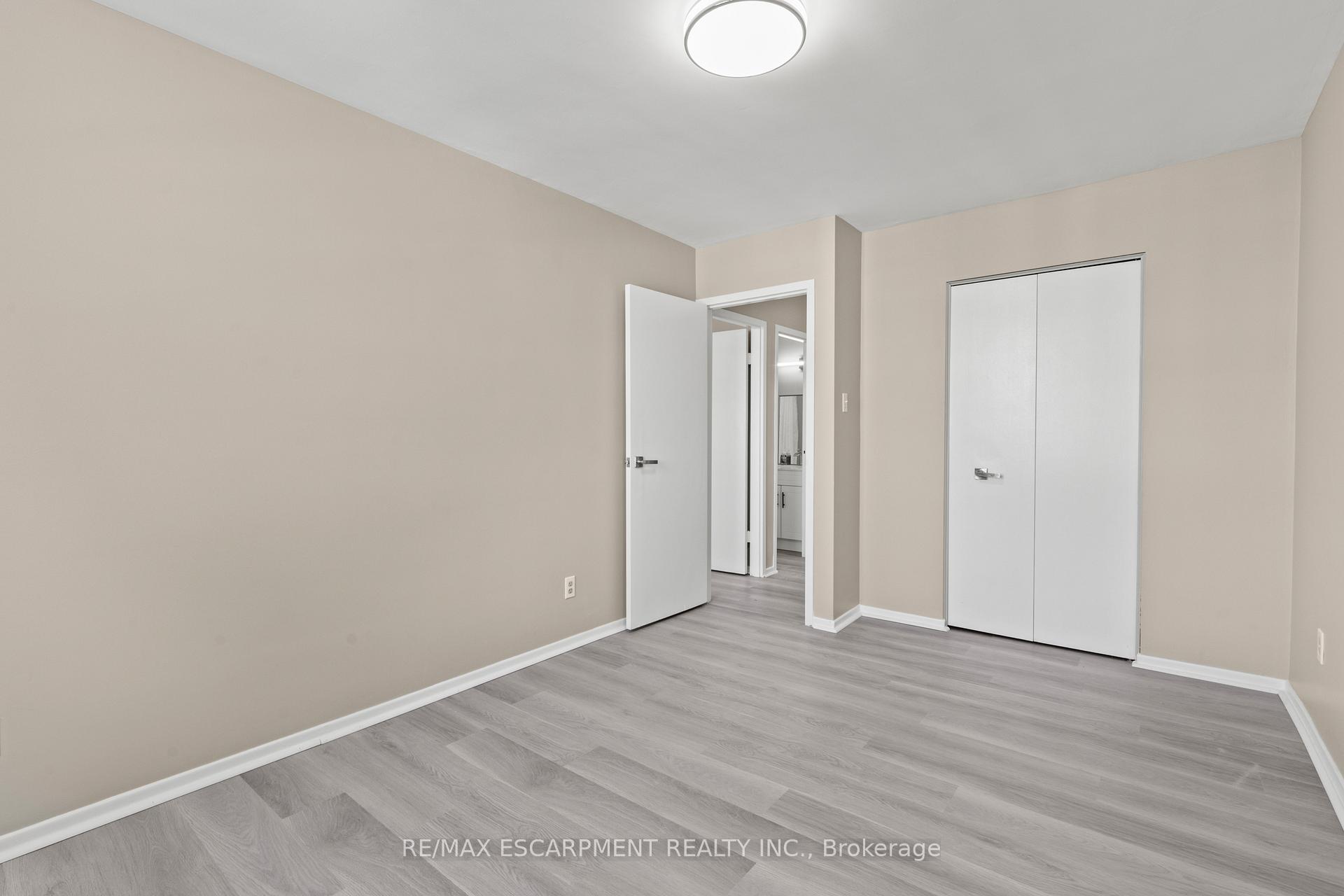 Photo 16 of Unit 1004, 359 Geneva Street, St. Catharines, Fairview — HOMEH