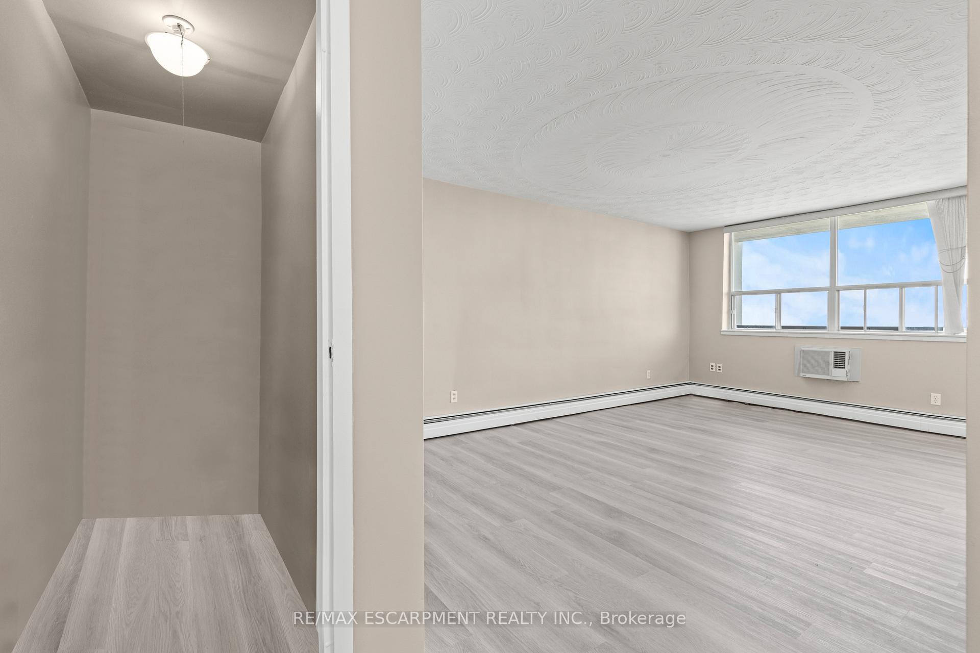 Photo 18 of Unit 1004, 359 Geneva Street, St. Catharines, Fairview — HOMEH