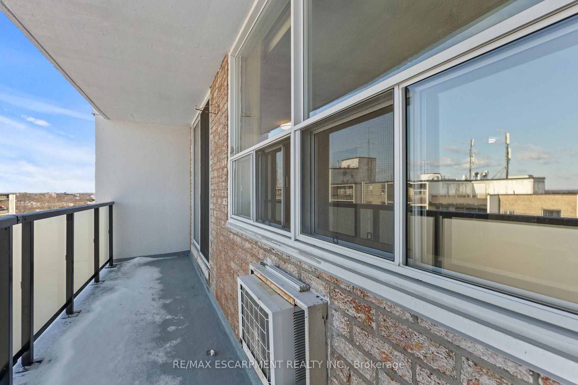 Photo 19 of Unit 1004, 359 Geneva Street, St. Catharines, Fairview — HOMEH