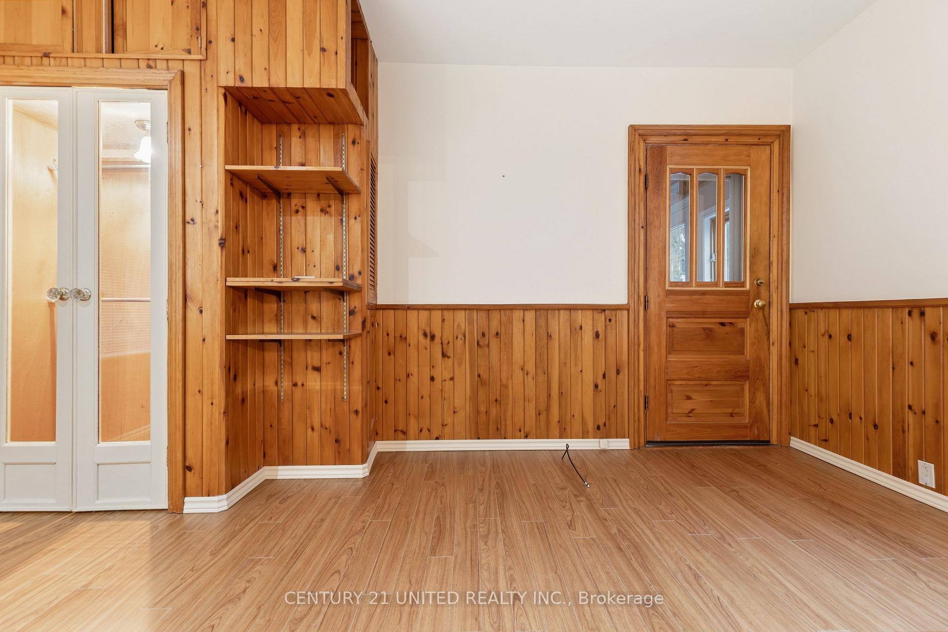 Photo 46 of 370 Hunter Street W, Peterborough, Town Ward 3 — HOMEH