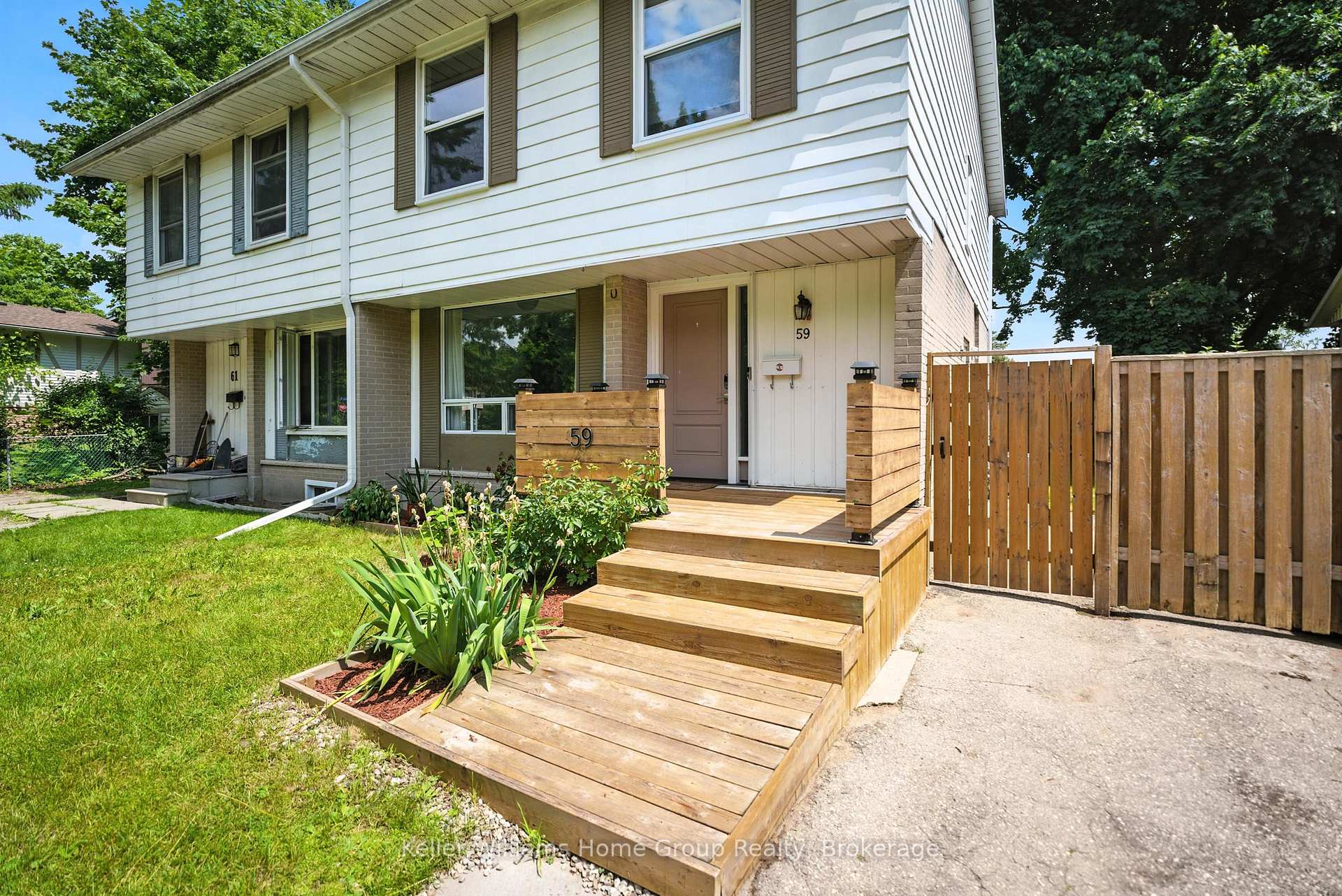 Photo 2 of Unit Main, 59 Chartwell Crescent, Guelph, Dovercliffe Park/Old University — HOMEH