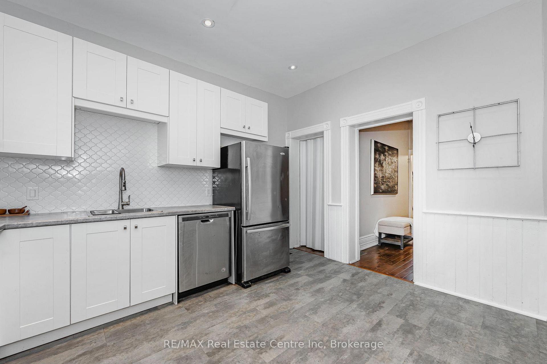Photo 6 of 103 Surrey Street E, Guelph, Downtown — HOMEH