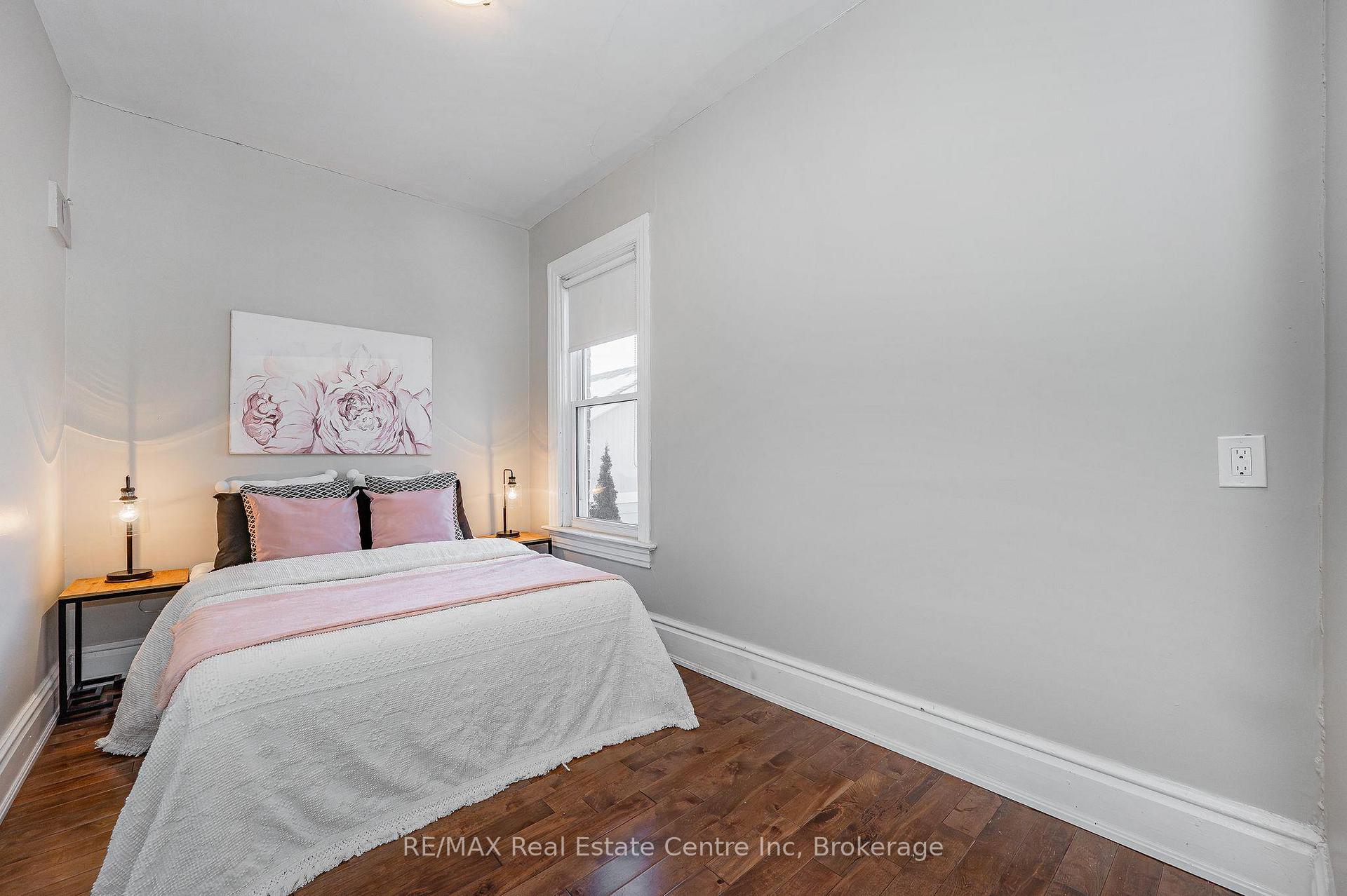 Photo 10 of 103 Surrey Street E, Guelph, Downtown — HOMEH