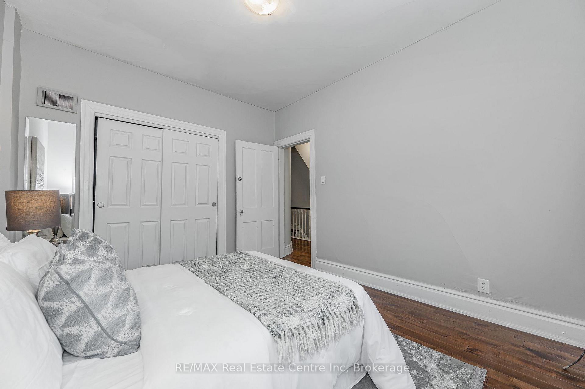 Photo 19 of 103 Surrey Street E, Guelph, Downtown — HOMEH