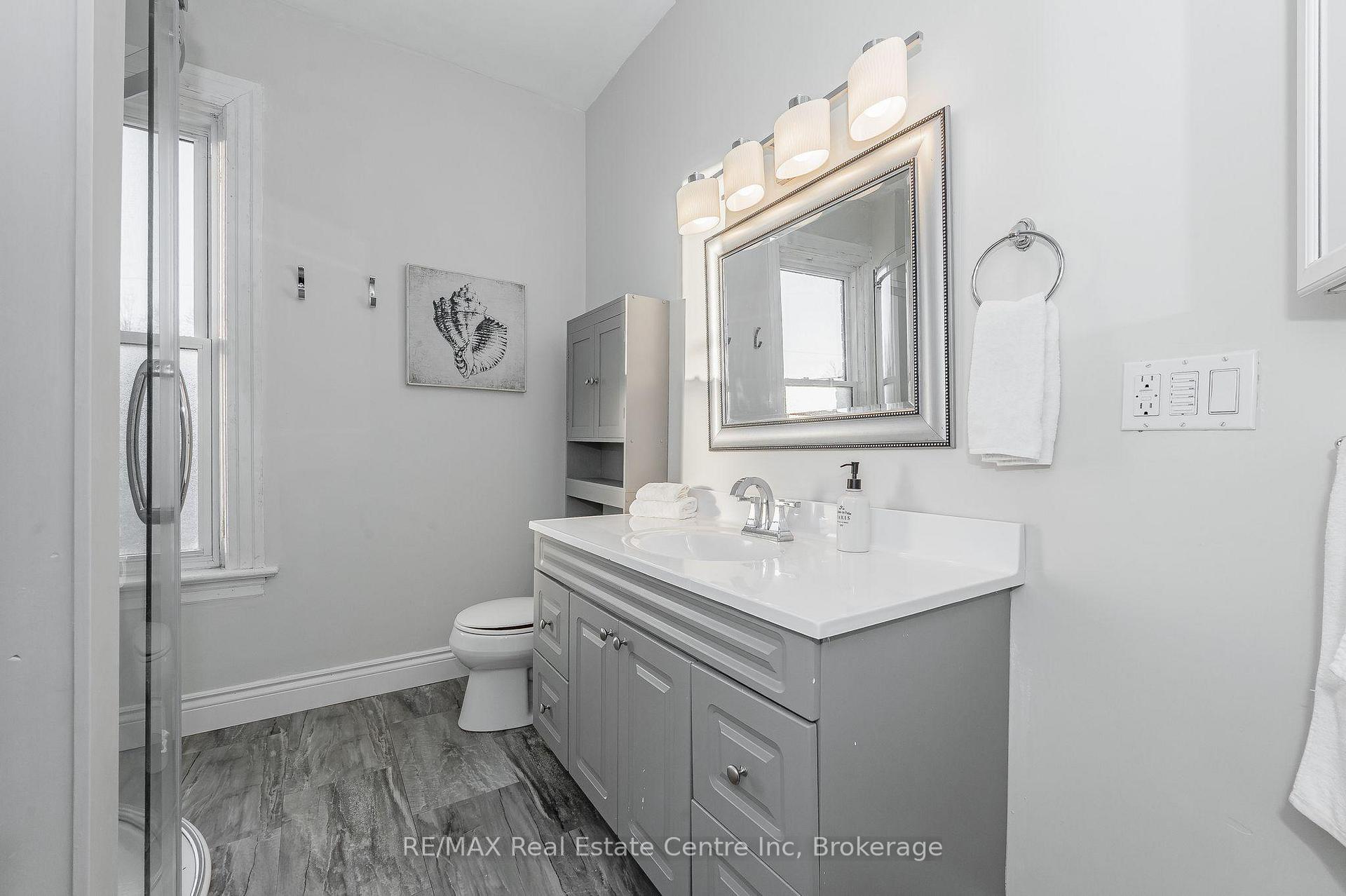 Photo 14 of 103 Surrey Street E, Guelph, Downtown — HOMEH