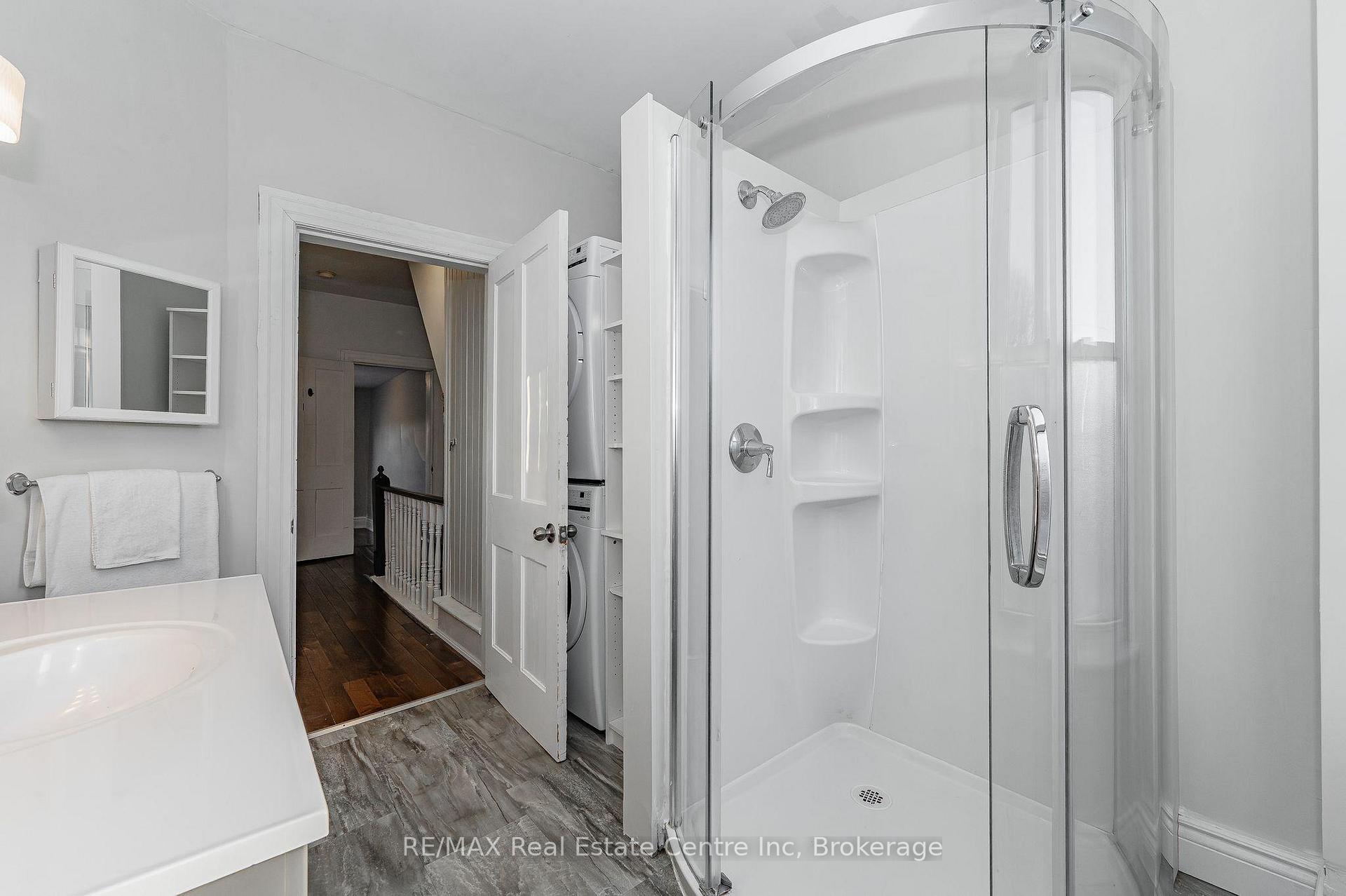 Photo 12 of 103 Surrey Street E, Guelph, Downtown — HOMEH
