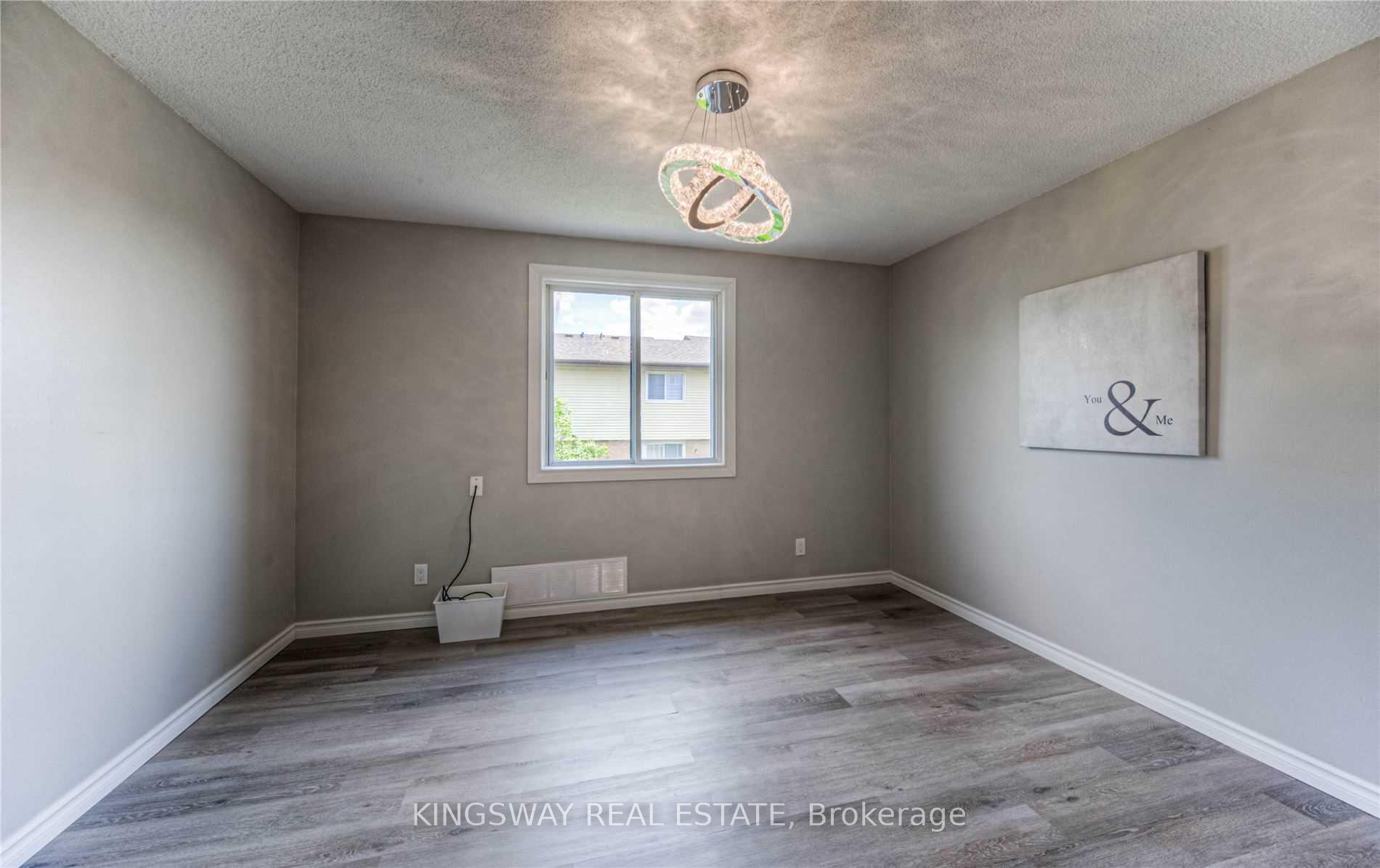 Photo 2 of Unit 55, 67 Valleyview Road, Kitchener, Laurentian Hills — HOMEH