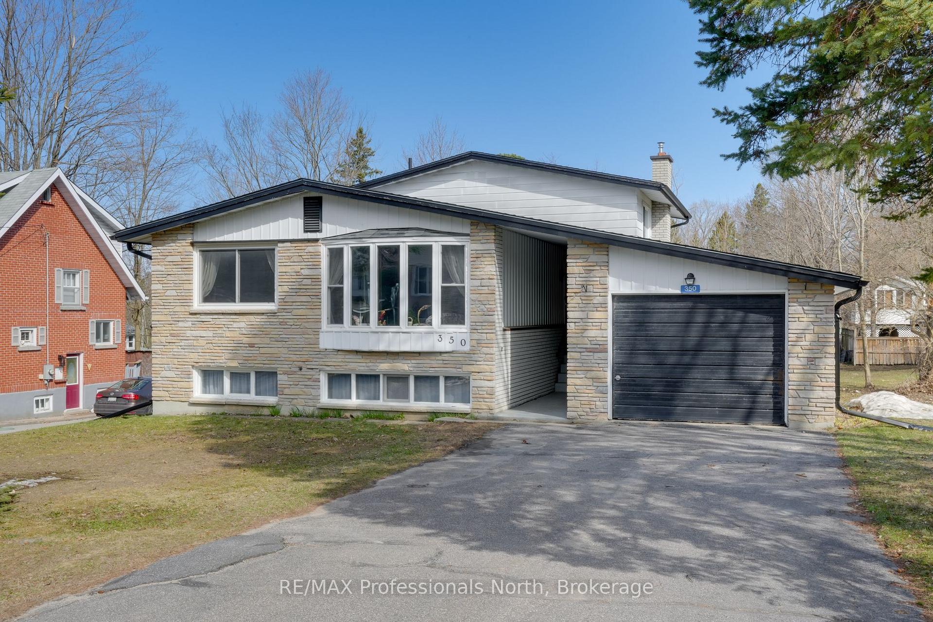 Photo 8 of 350 Hughson Street, Gravenhurst, Muskoka (S) — HOMEH