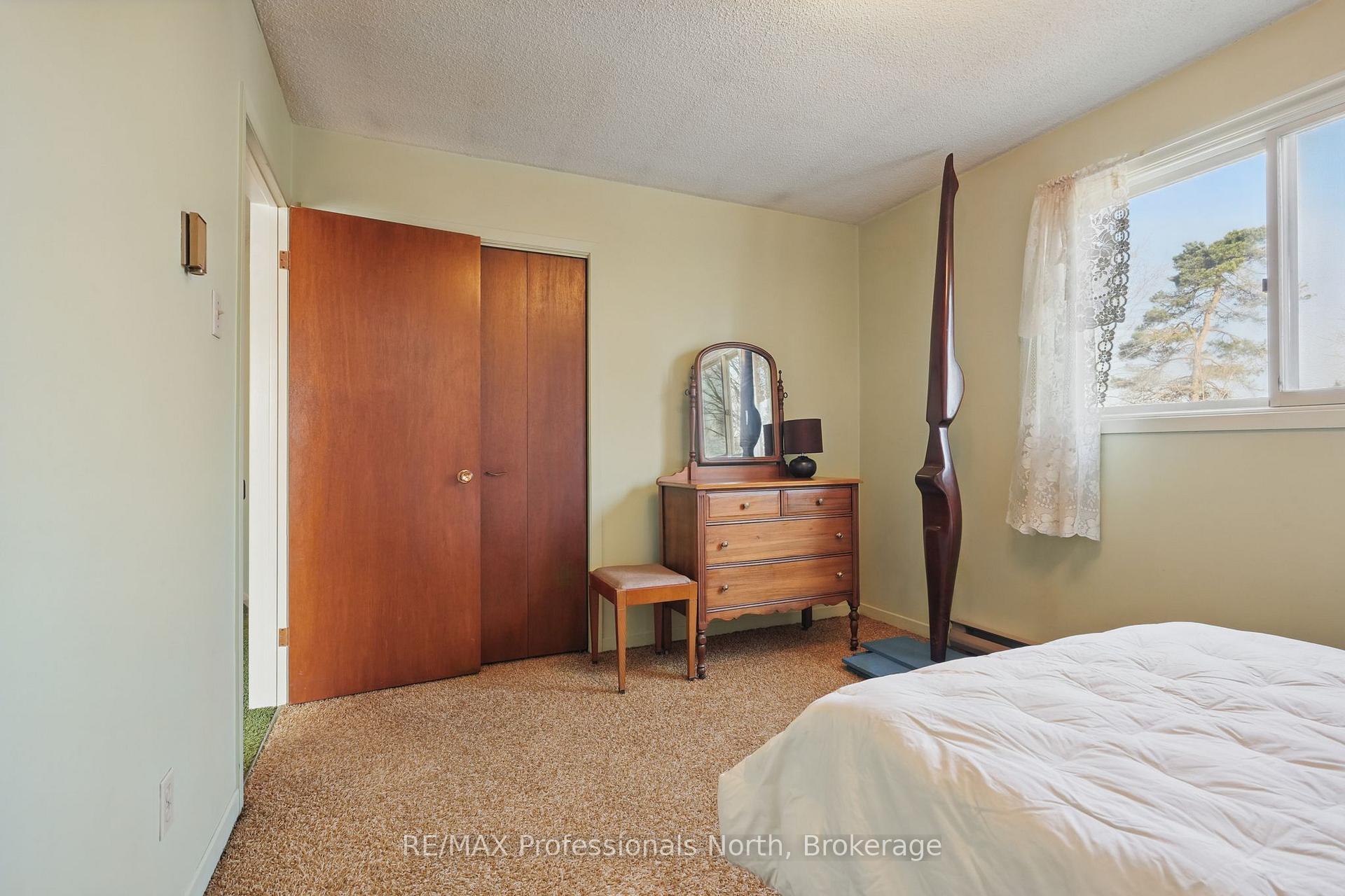 Photo 24 of 350 Hughson Street, Gravenhurst, Muskoka (S) — HOMEH