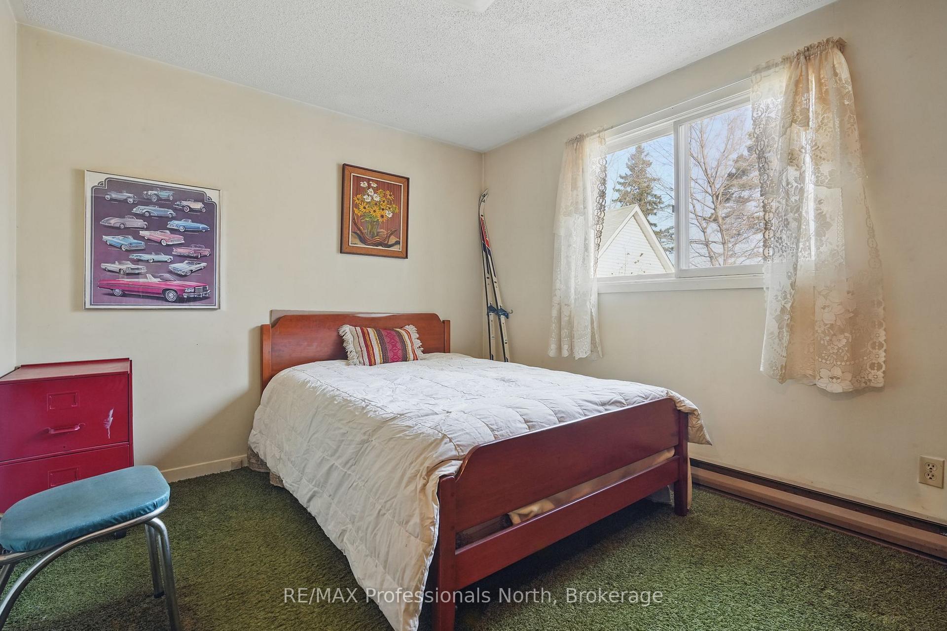 Photo 31 of 350 Hughson Street, Gravenhurst, Muskoka (S) — HOMEH