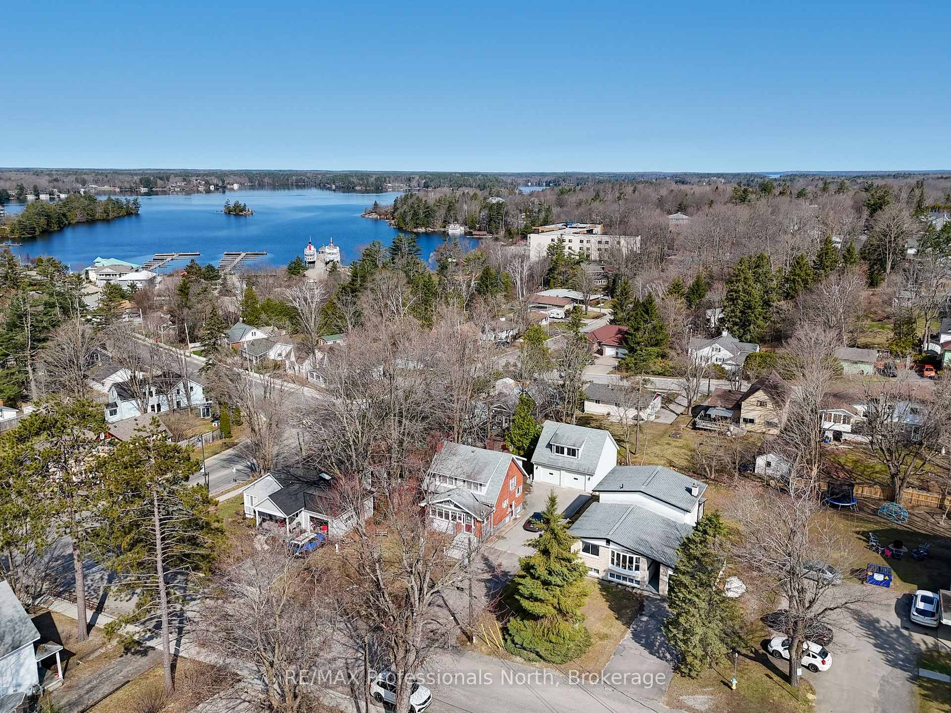 Photo 37 of 350 Hughson Street, Gravenhurst, Muskoka (S) — HOMEH