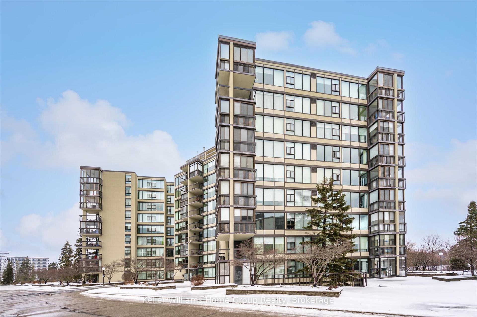 Photo of Unit 702, 23 Woodlawn Road E