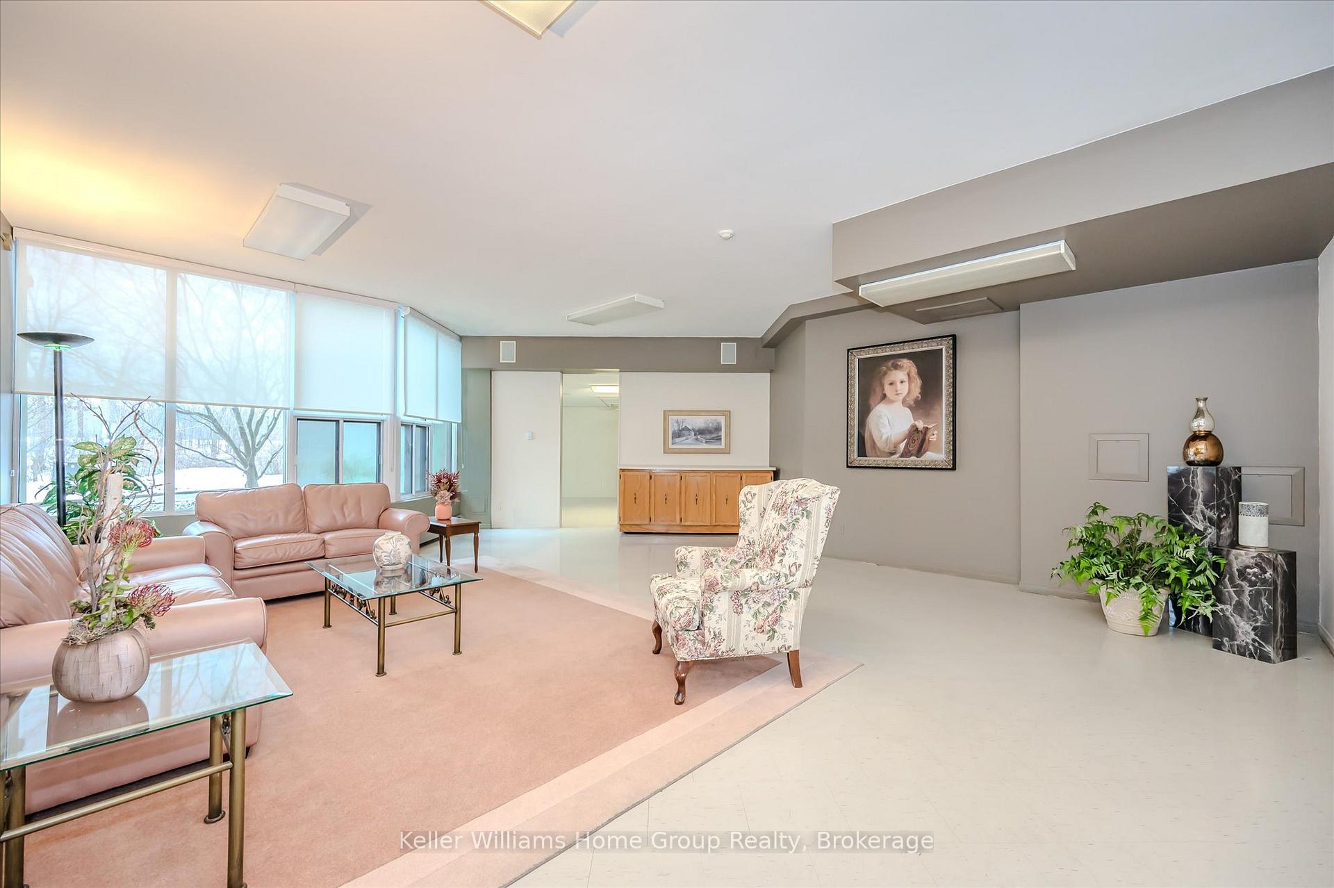 Photo 38 of Unit 702, 23 Woodlawn Road E, Guelph, Riverside Park — HOMEH