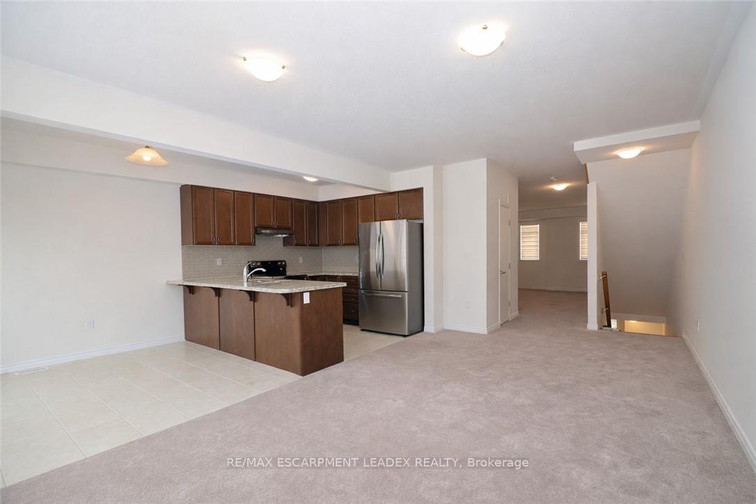 Photo 11 of Unit 53, 305 Garner Road, Hamilton, Ancaster — HOMEH