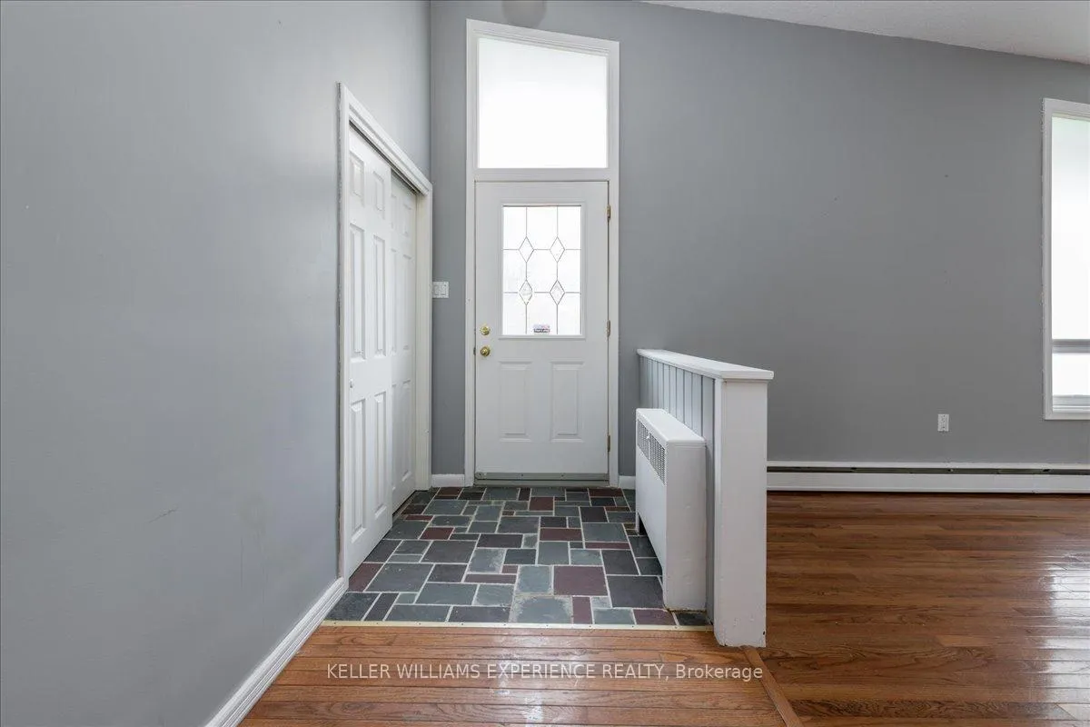 Photo 5 of 46 Eugenia Street, Barrie, Codrington — HOMEH