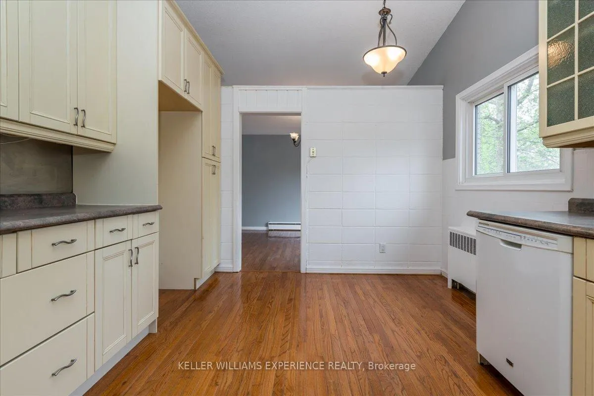 Photo 26 of 46 Eugenia Street, Barrie, Codrington — HOMEH