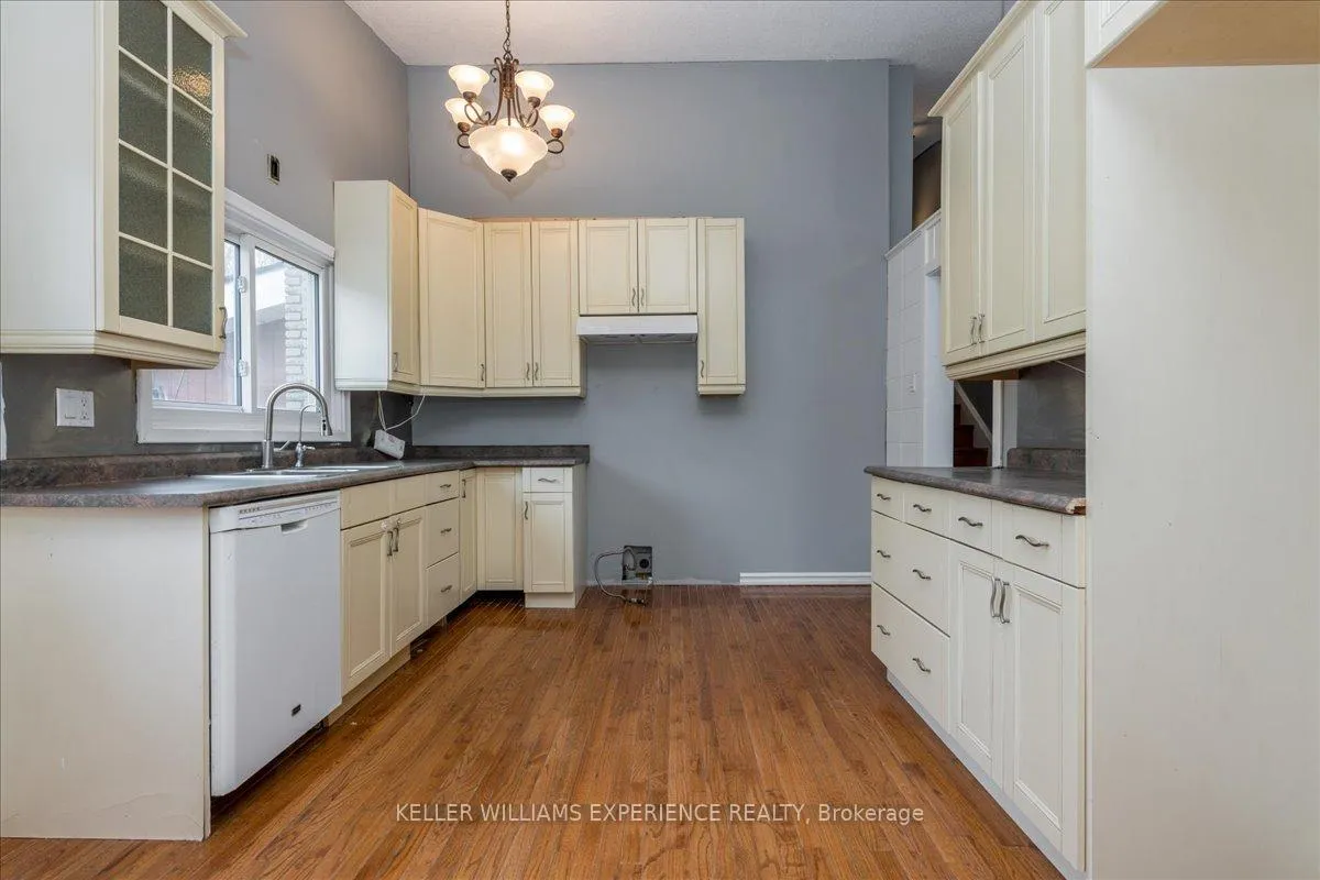 Photo 28 of 46 Eugenia Street, Barrie, Codrington — HOMEH