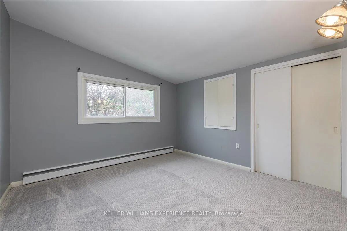 Photo 30 of 46 Eugenia Street, Barrie, Codrington — HOMEH