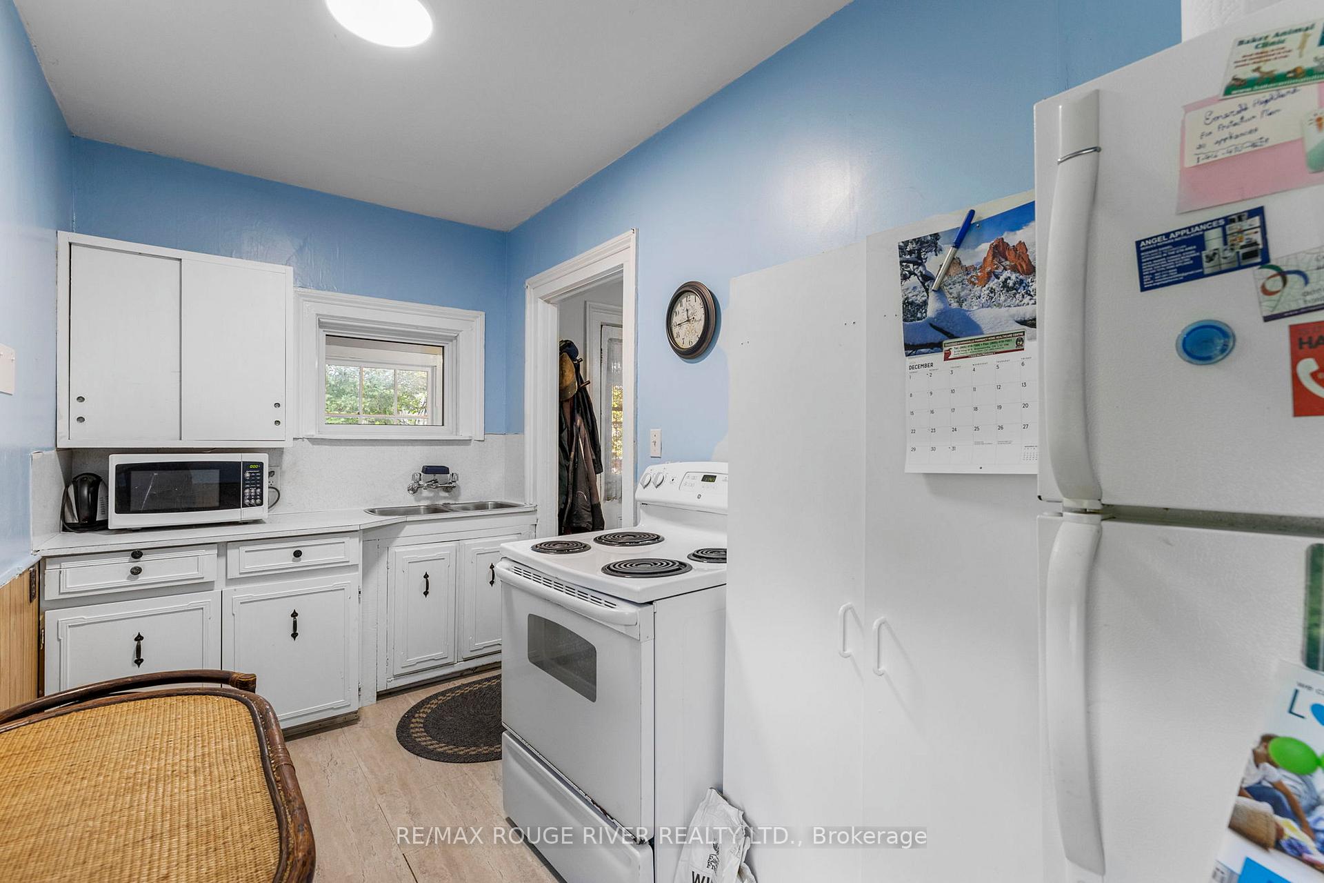 Photo 11 of 20 Odell Street, Clarington, Bowmanville — HOMEH