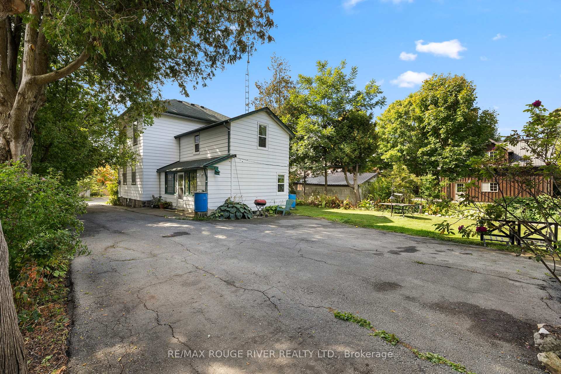 Photo 18 of 20 Odell Street, Clarington, Bowmanville — HOMEH
