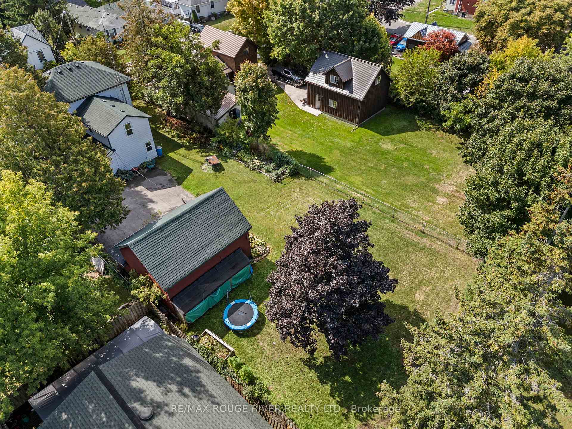 Photo 34 of 20 Odell Street, Clarington, Bowmanville — HOMEH