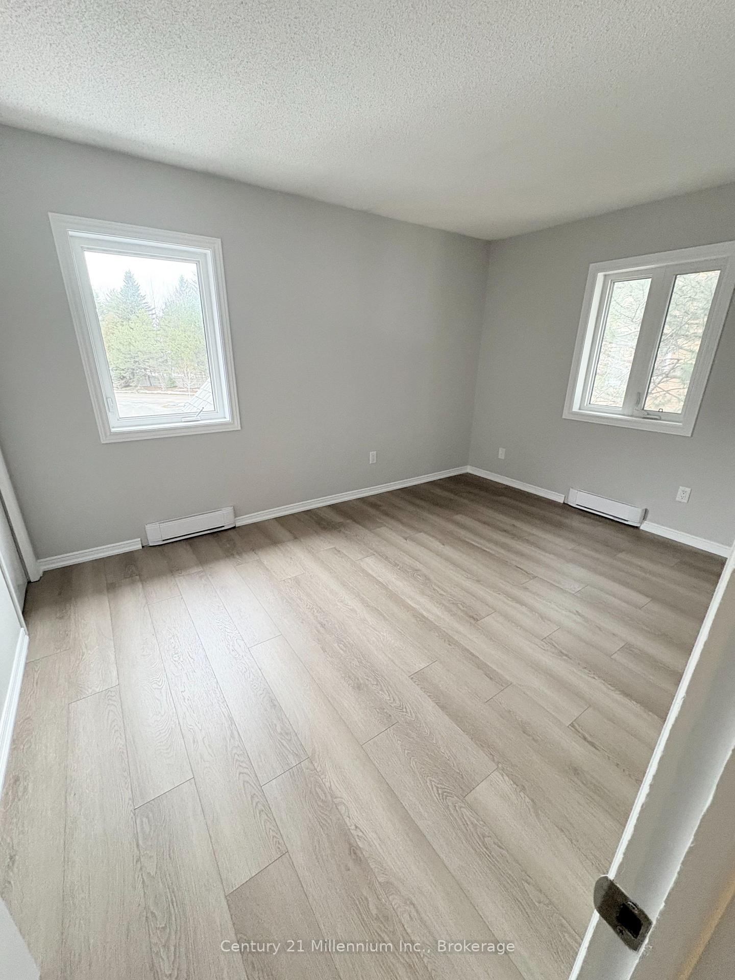 Photo 6 of Unit 60, 22 Ramblings Way E, Collingwood — HOMEH