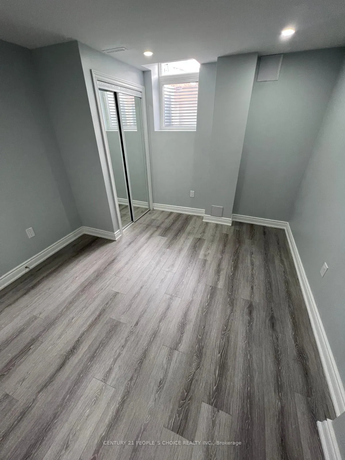 Photo 4 of Unit (Bsmt) 2, 11 Daleridge Crescent, Brampton, Bram East — HOMEH