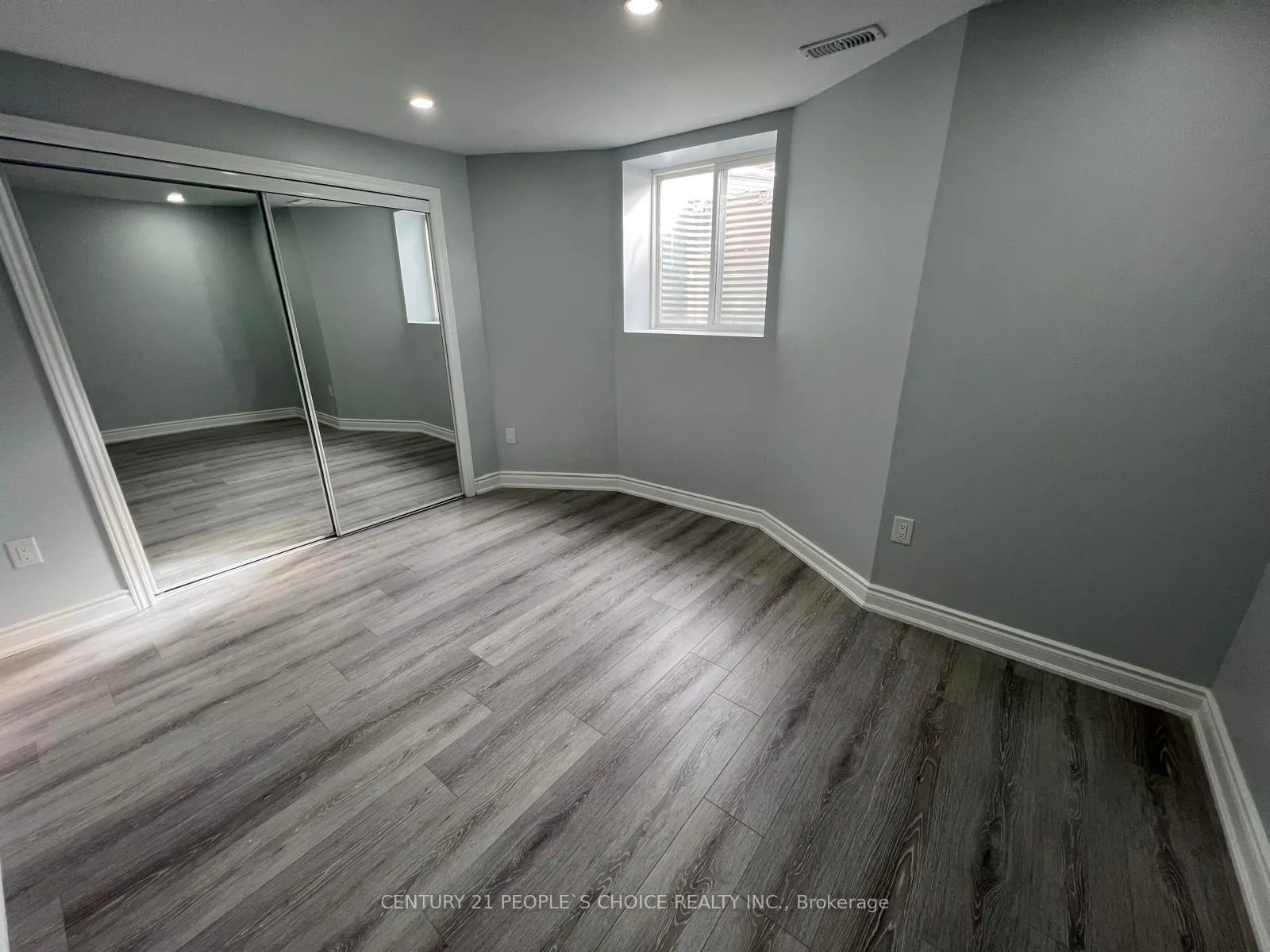 Photo 8 of Unit (Bsmt) 2, 11 Daleridge Crescent, Brampton, Bram East — HOMEH