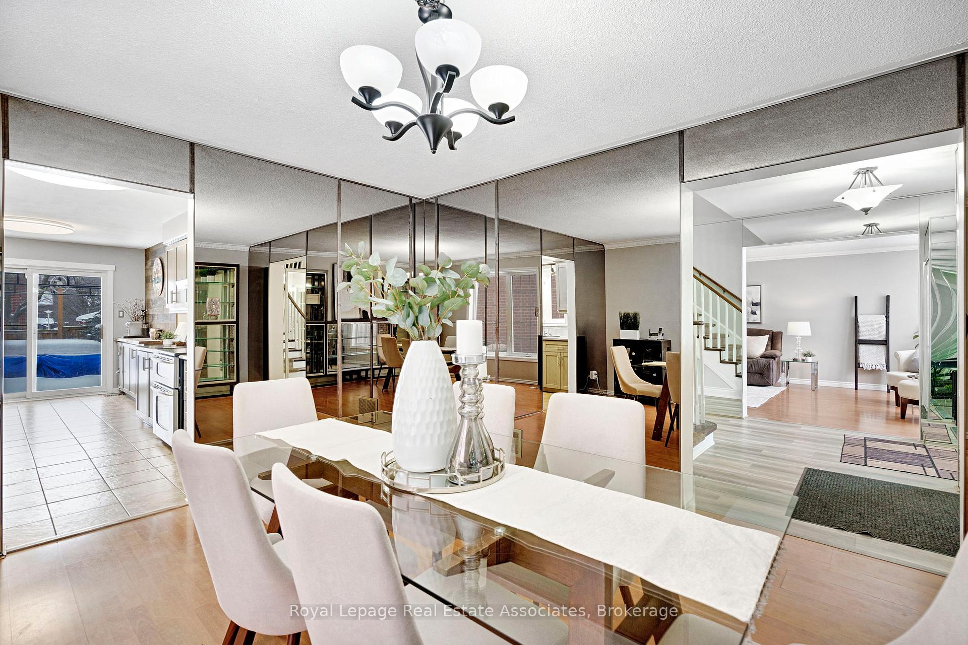Photo 40 of 23 Madrid Crescent, Brampton, Central Park — HOMEH