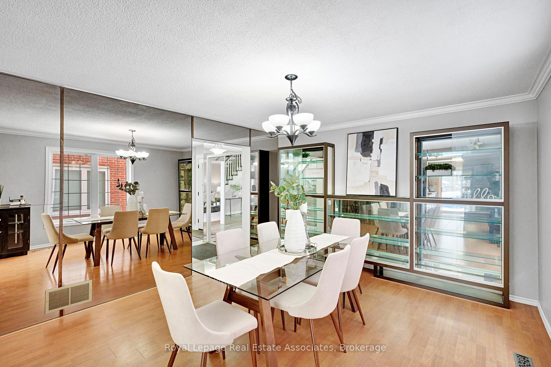 Photo 41 of 23 Madrid Crescent, Brampton, Central Park — HOMEH