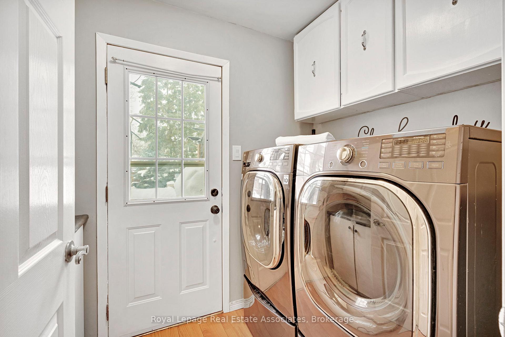 Photo 11 of 23 Madrid Crescent, Brampton, Central Park — HOMEH