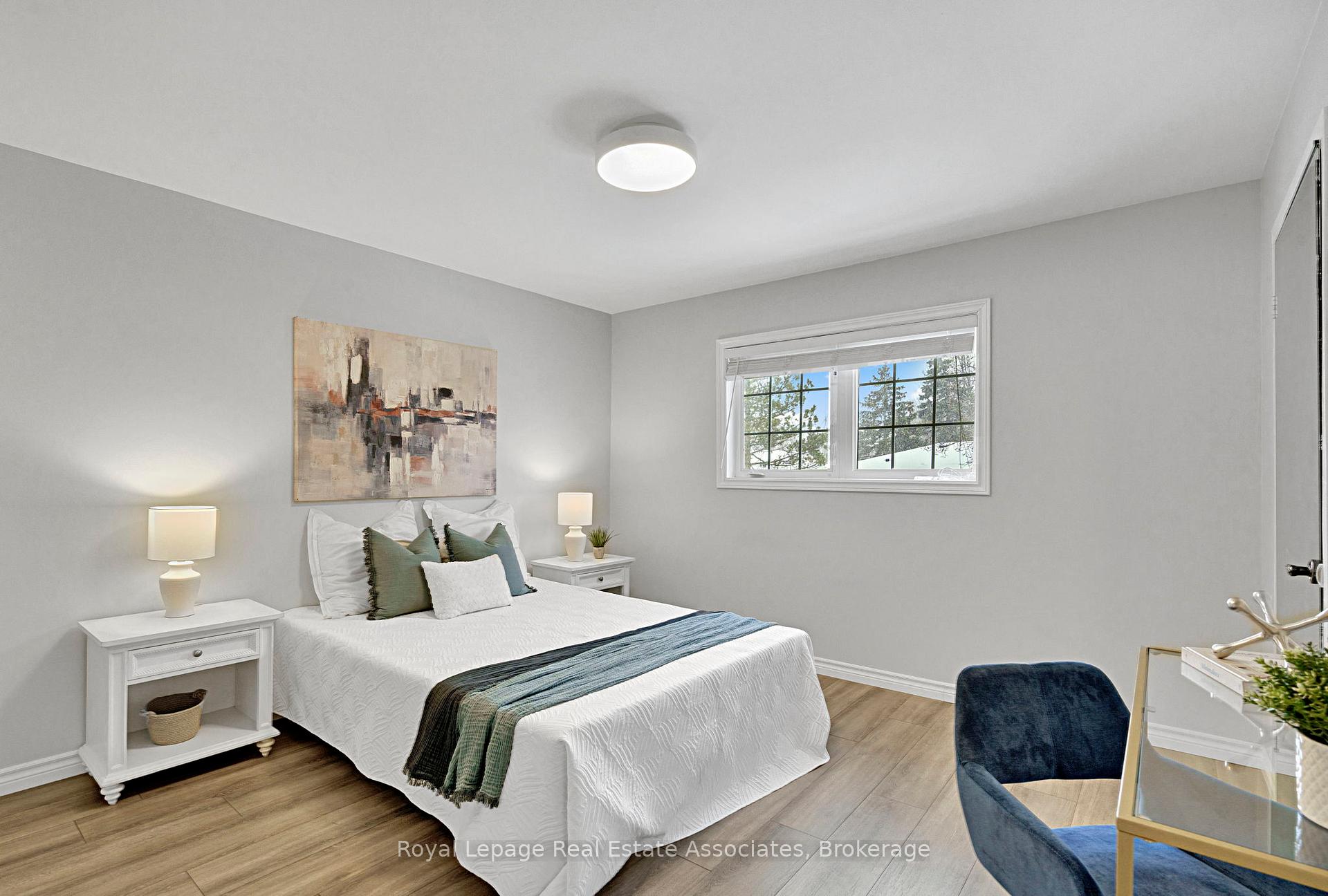 Photo 15 of 23 Madrid Crescent, Brampton, Central Park — HOMEH