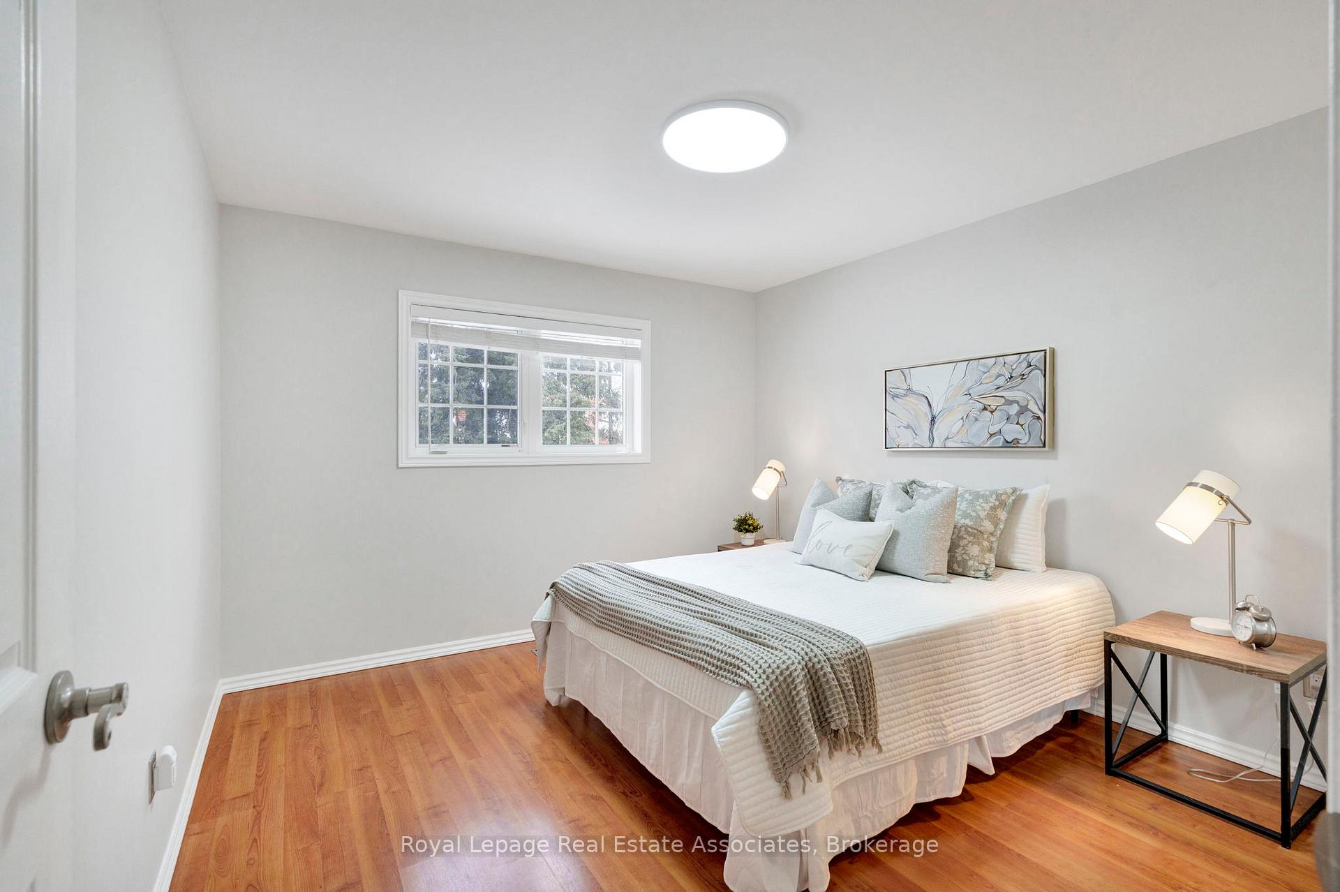 Photo 44 of 23 Madrid Crescent, Brampton, Central Park — HOMEH