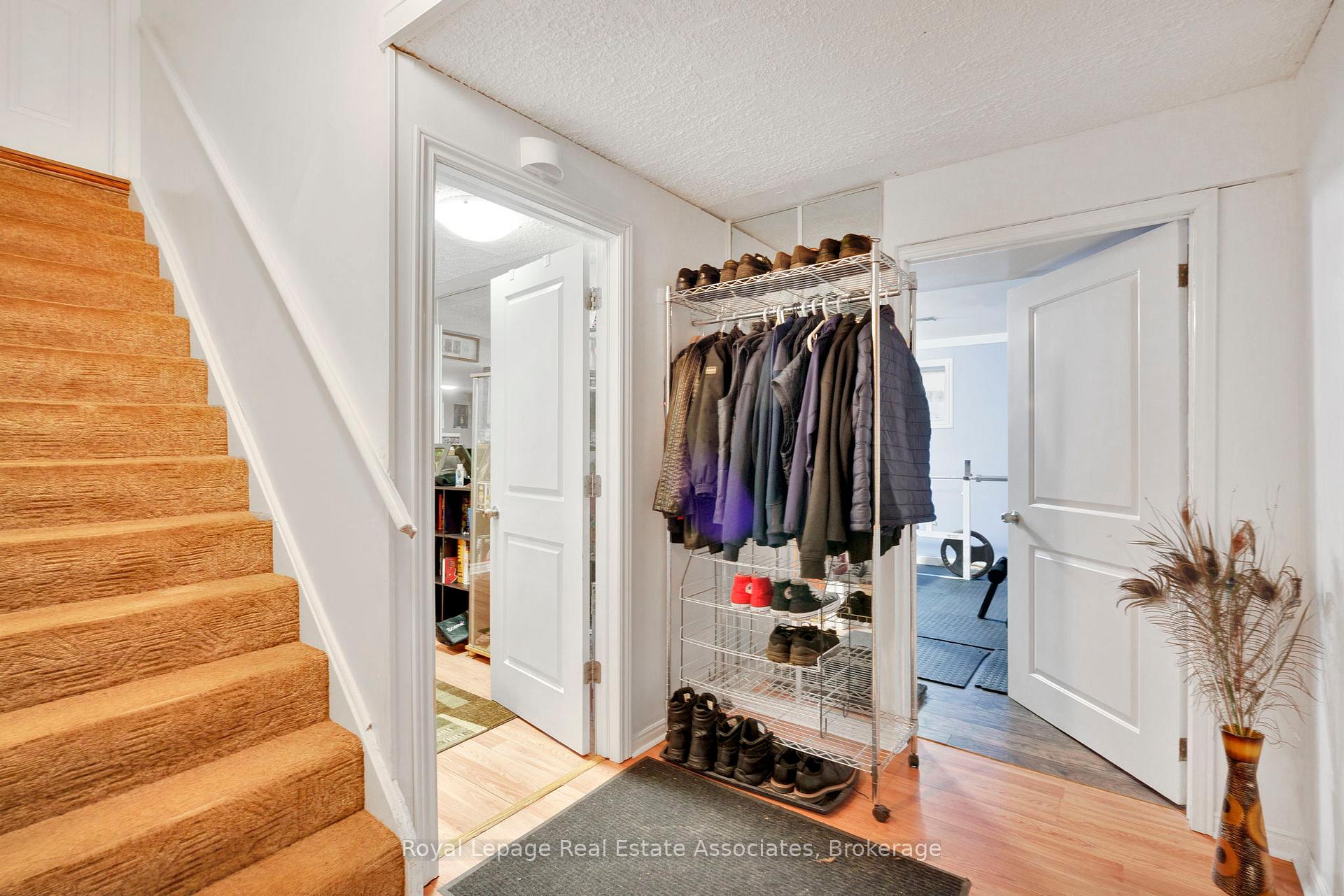 Photo 36 of 23 Madrid Crescent, Brampton, Central Park — HOMEH