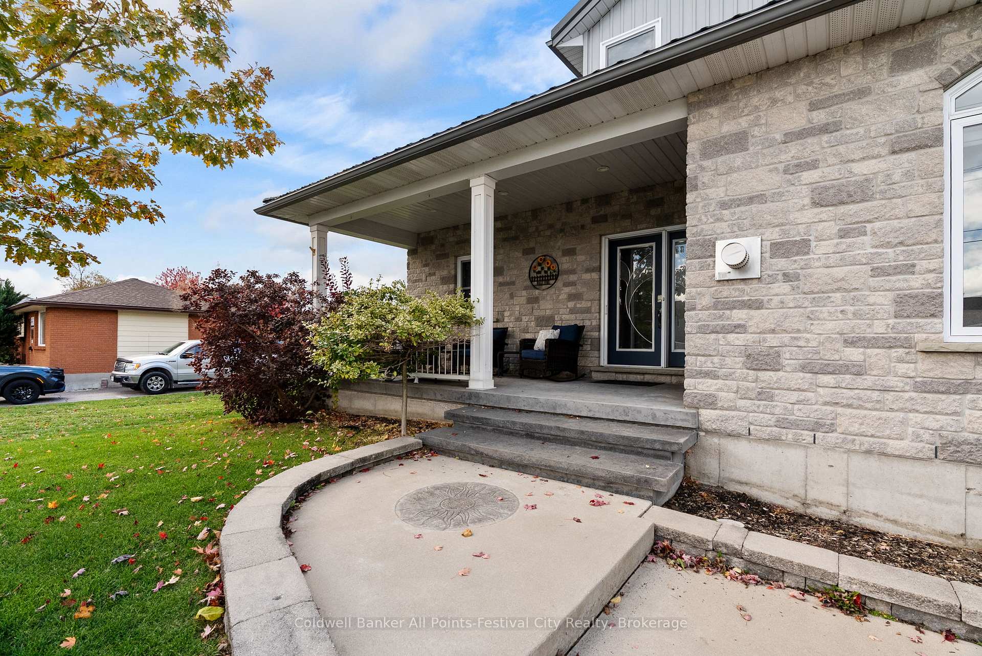 Photo 3 of 217 Britannia Road E, Goderich, Goderich (Town) — HOMEH