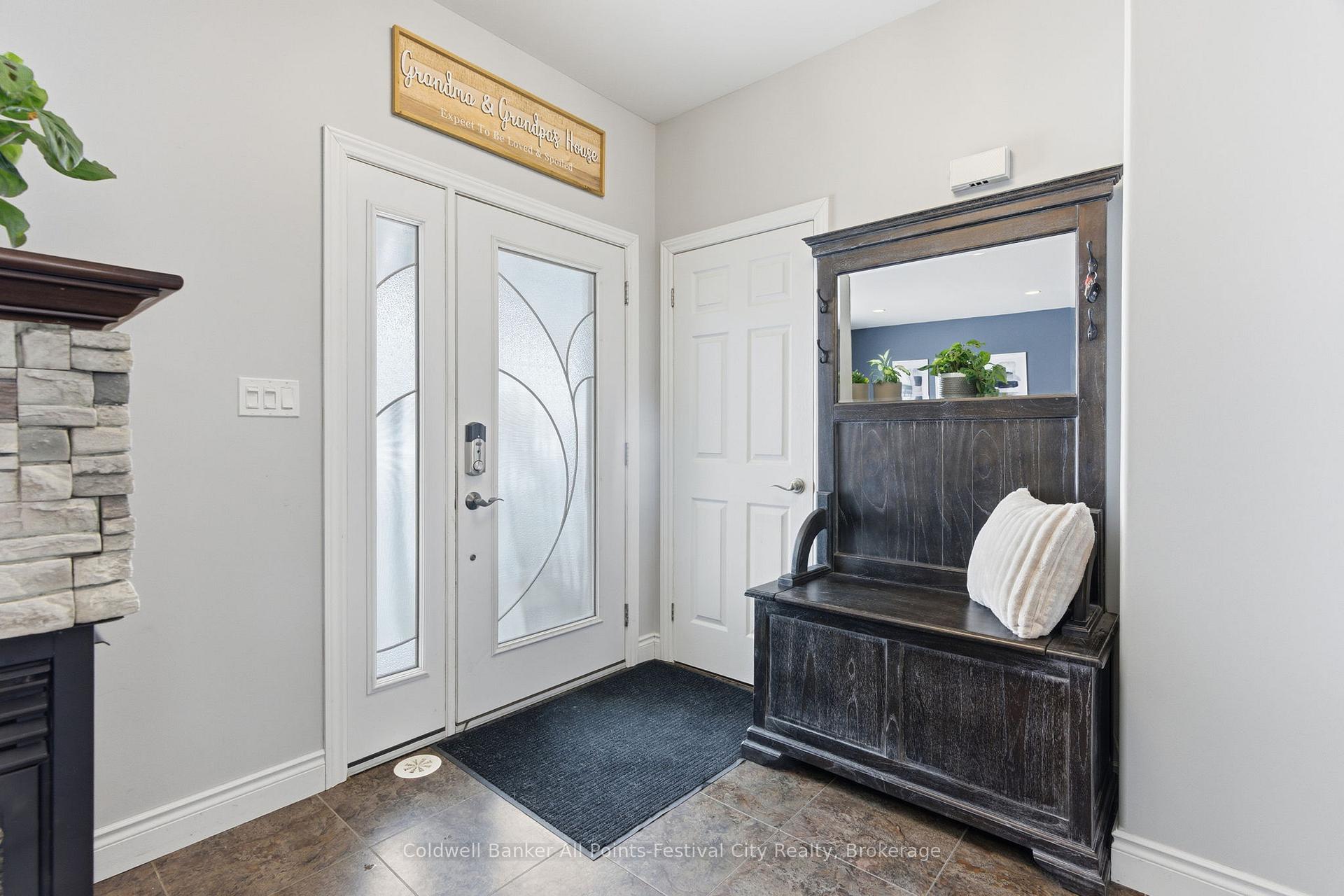 Photo 5 of 217 Britannia Road E, Goderich, Goderich (Town) — HOMEH