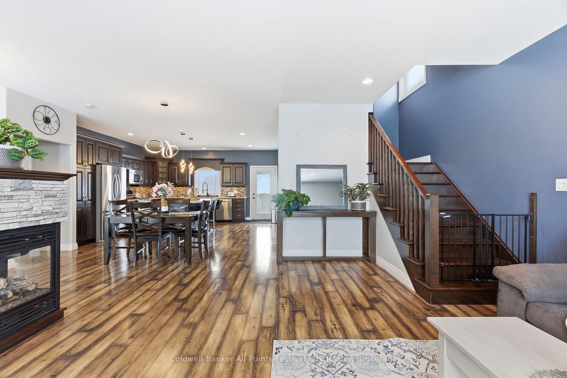 Photo 6 of 217 Britannia Road E, Goderich, Goderich (Town) — HOMEH