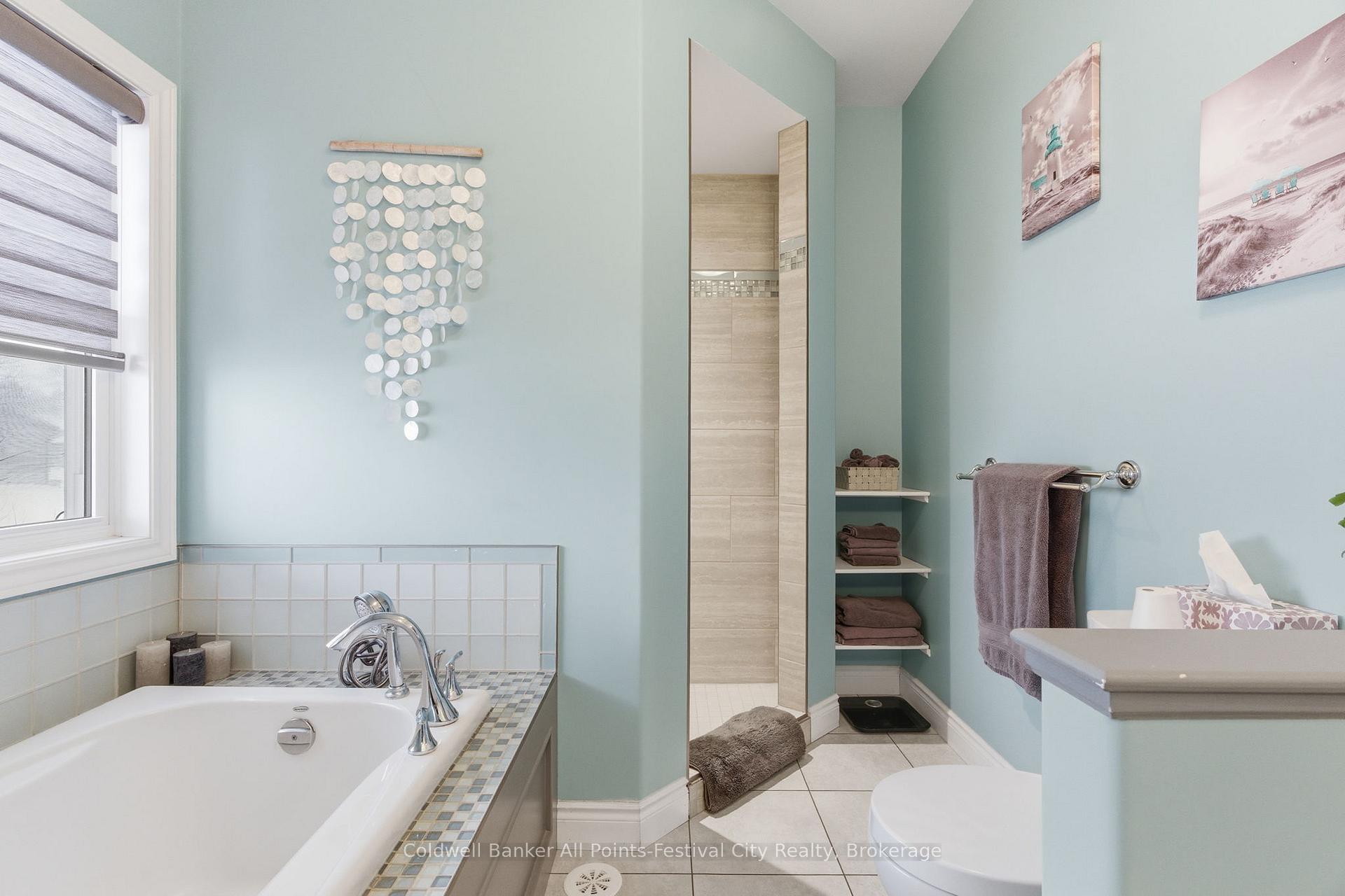Photo 32 of 217 Britannia Road E, Goderich, Goderich (Town) — HOMEH