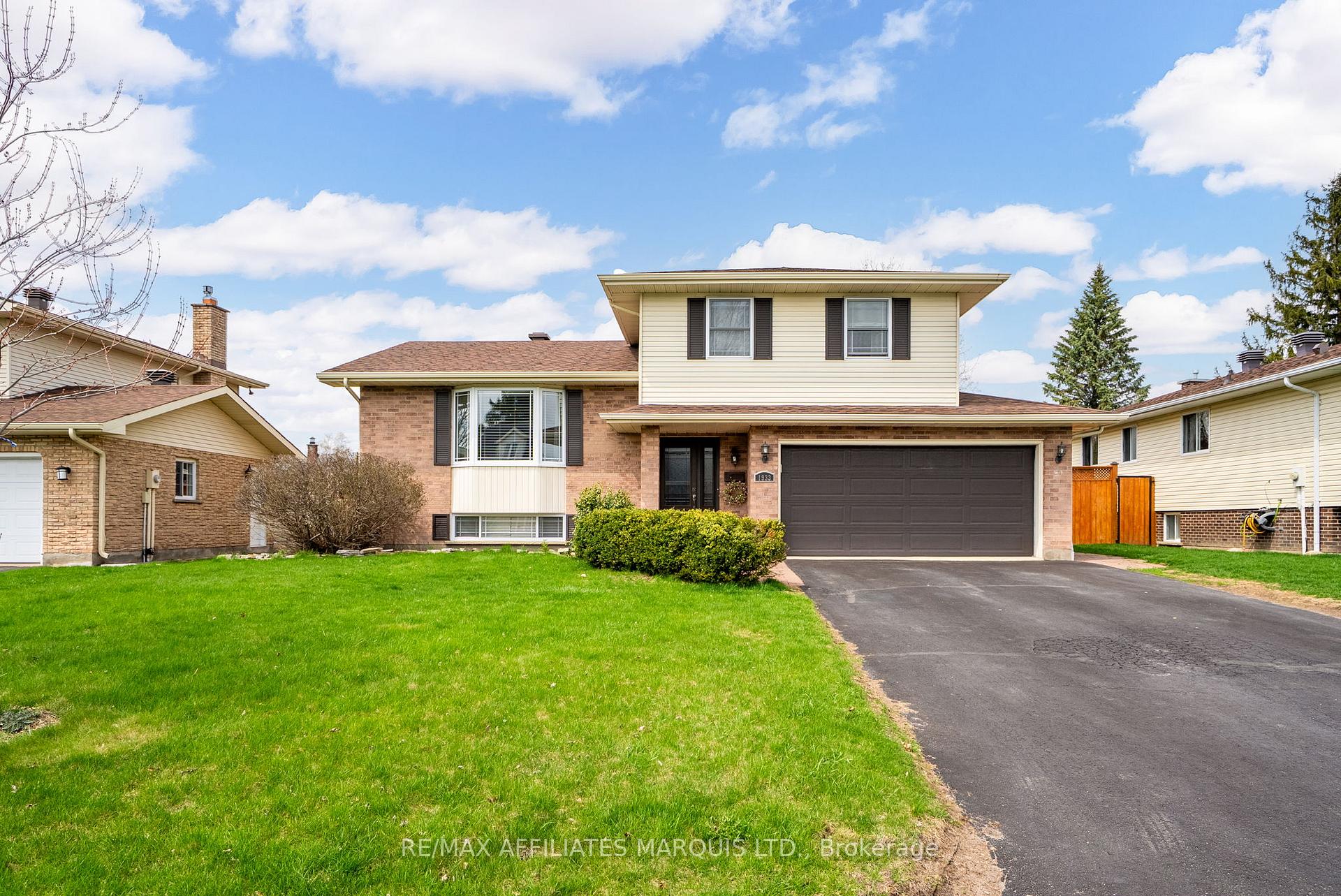 Photo 1 of 1933 Belvedere Crescent, Cornwall — HOMEH
