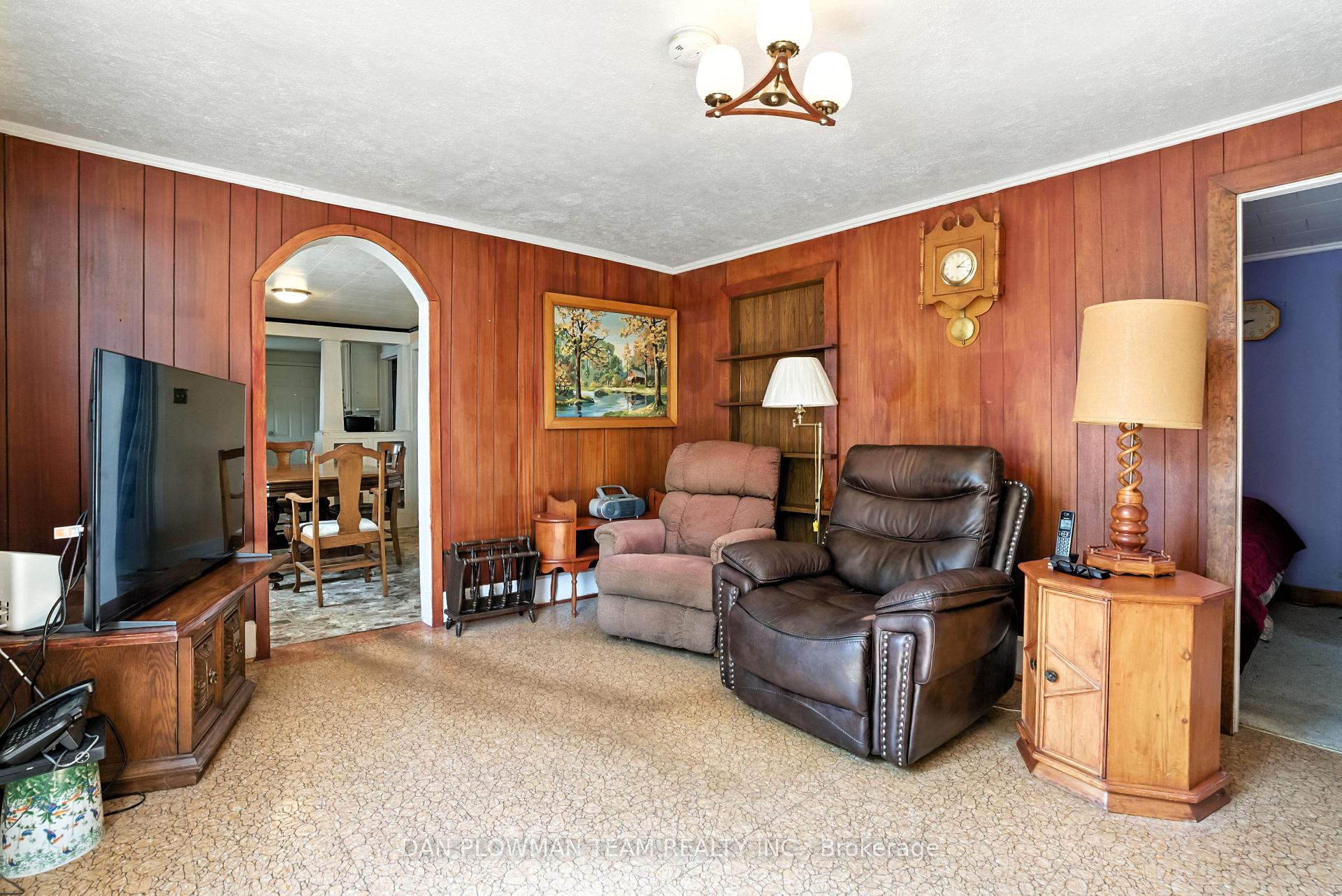 Photo 5 of 78 Ontario Street, Clarington, Bowmanville — HOMEH