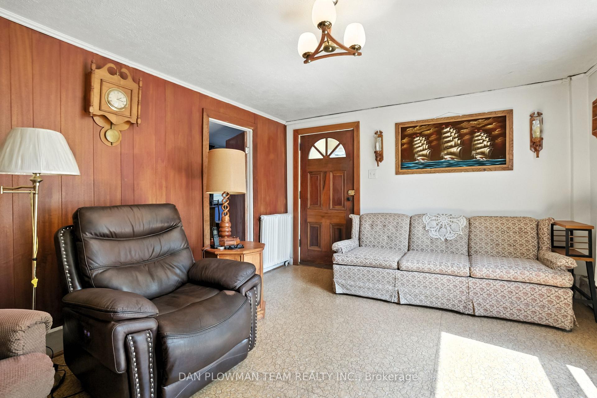 Photo 6 of 78 Ontario Street, Clarington, Bowmanville — HOMEH