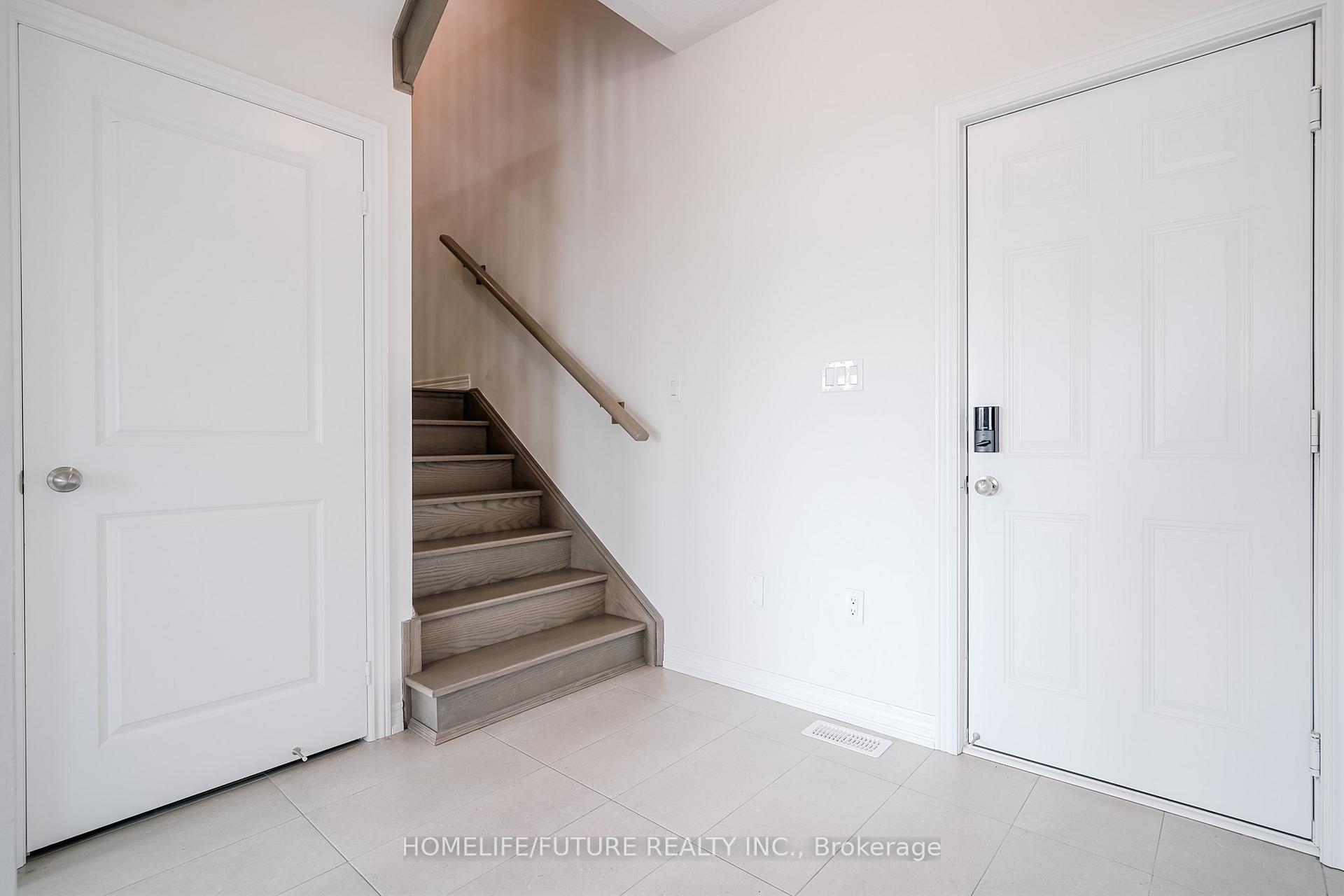Photo 7 of 2626 Delphinium Trail, Pickering, Rural Pickering — HOMEH