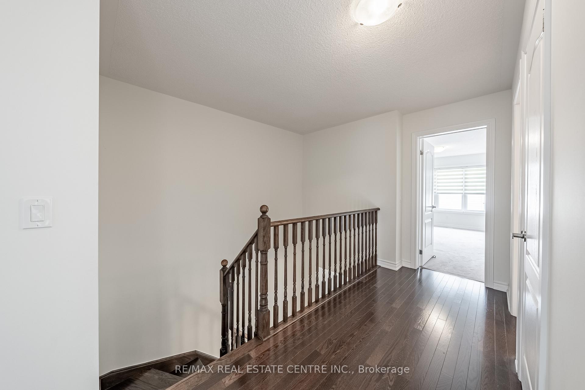 Photo 11 of 391 Athabasca Common, Oakville, Joshua Meadows — HOMEH