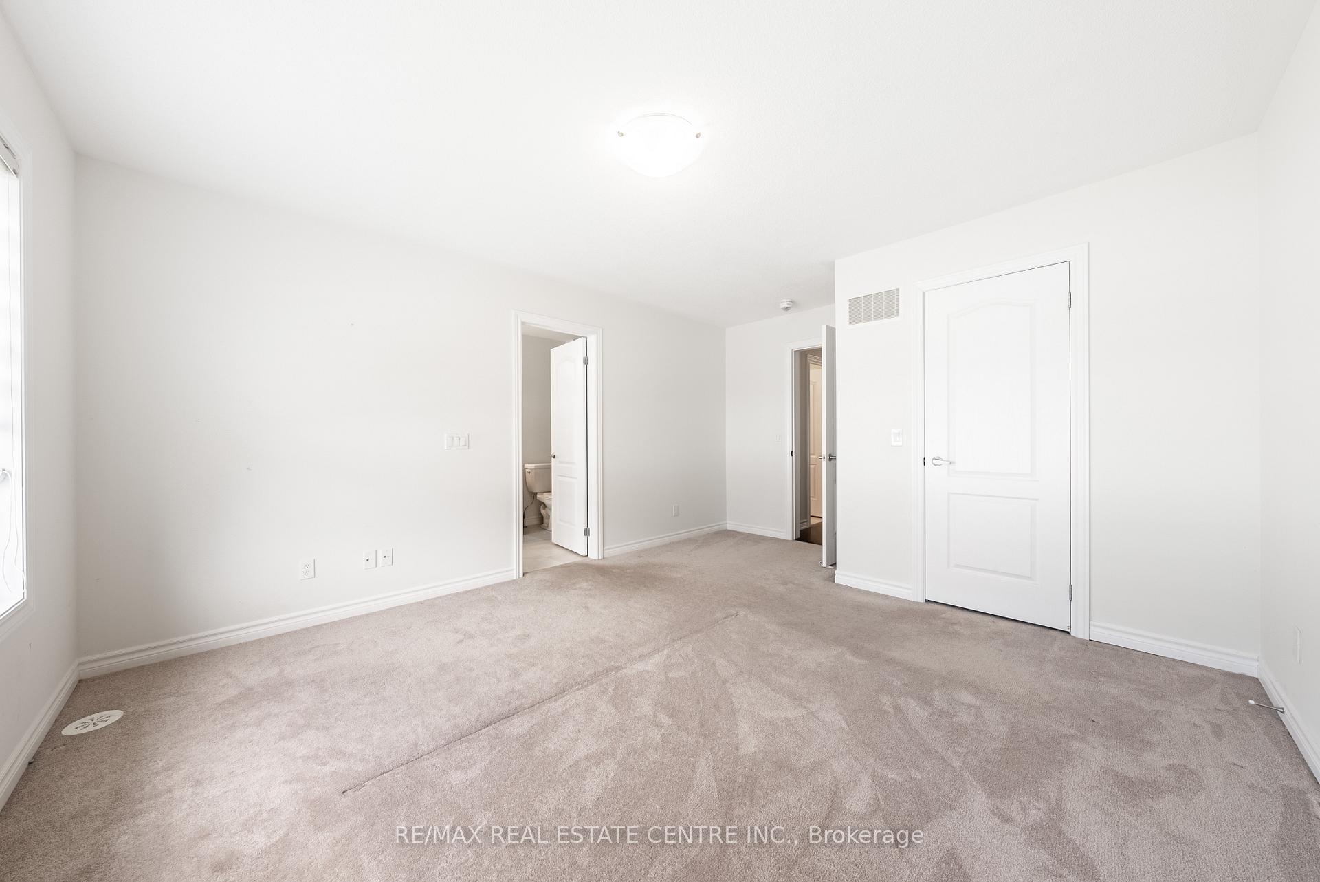 Photo 33 of 391 Athabasca Common, Oakville, Joshua Meadows — HOMEH